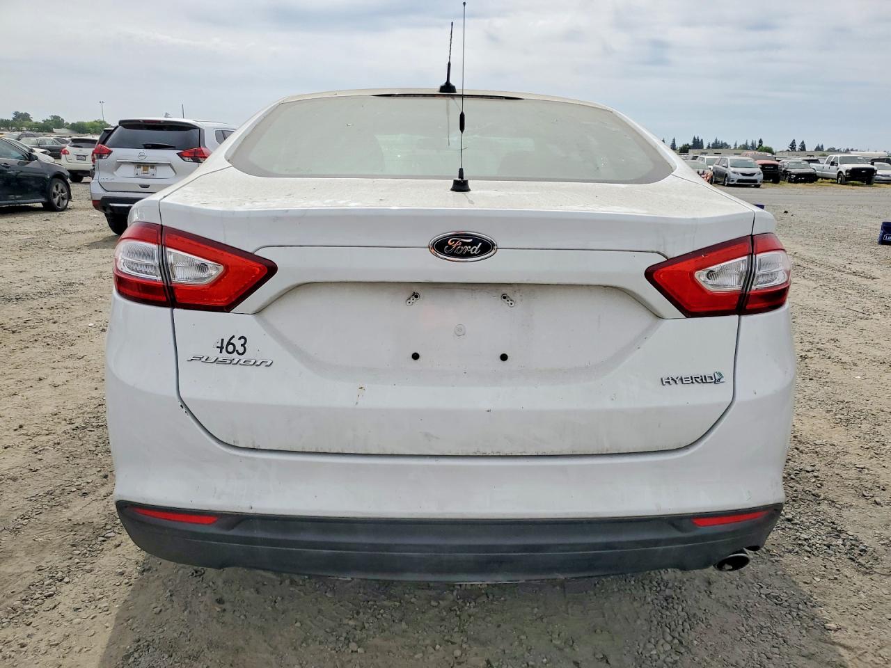 2014 Ford Fusion S Hybrid White vin: 3FA6P0UUXER293616