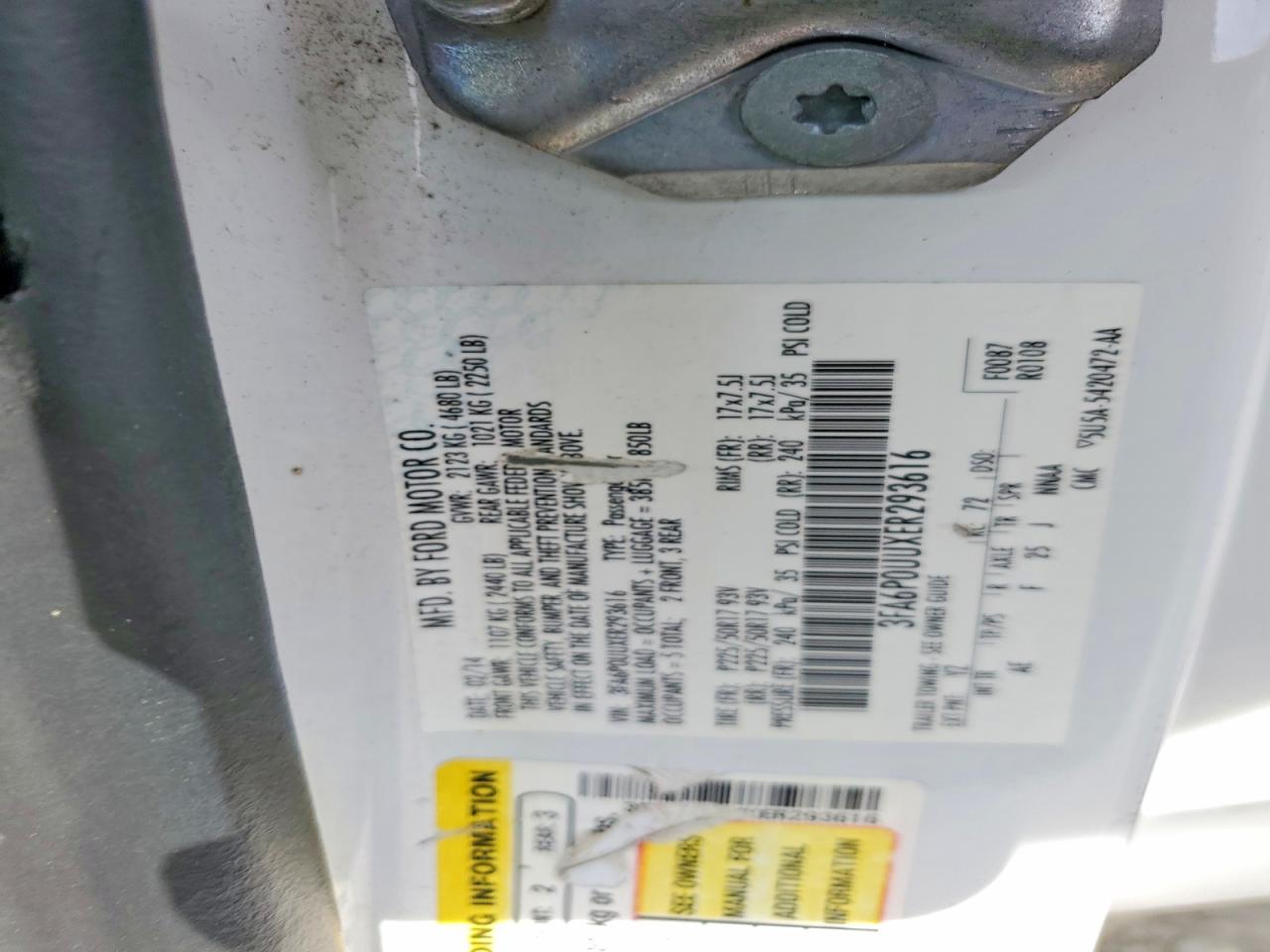 2014 Ford Fusion S Hybrid White vin: 3FA6P0UUXER293616