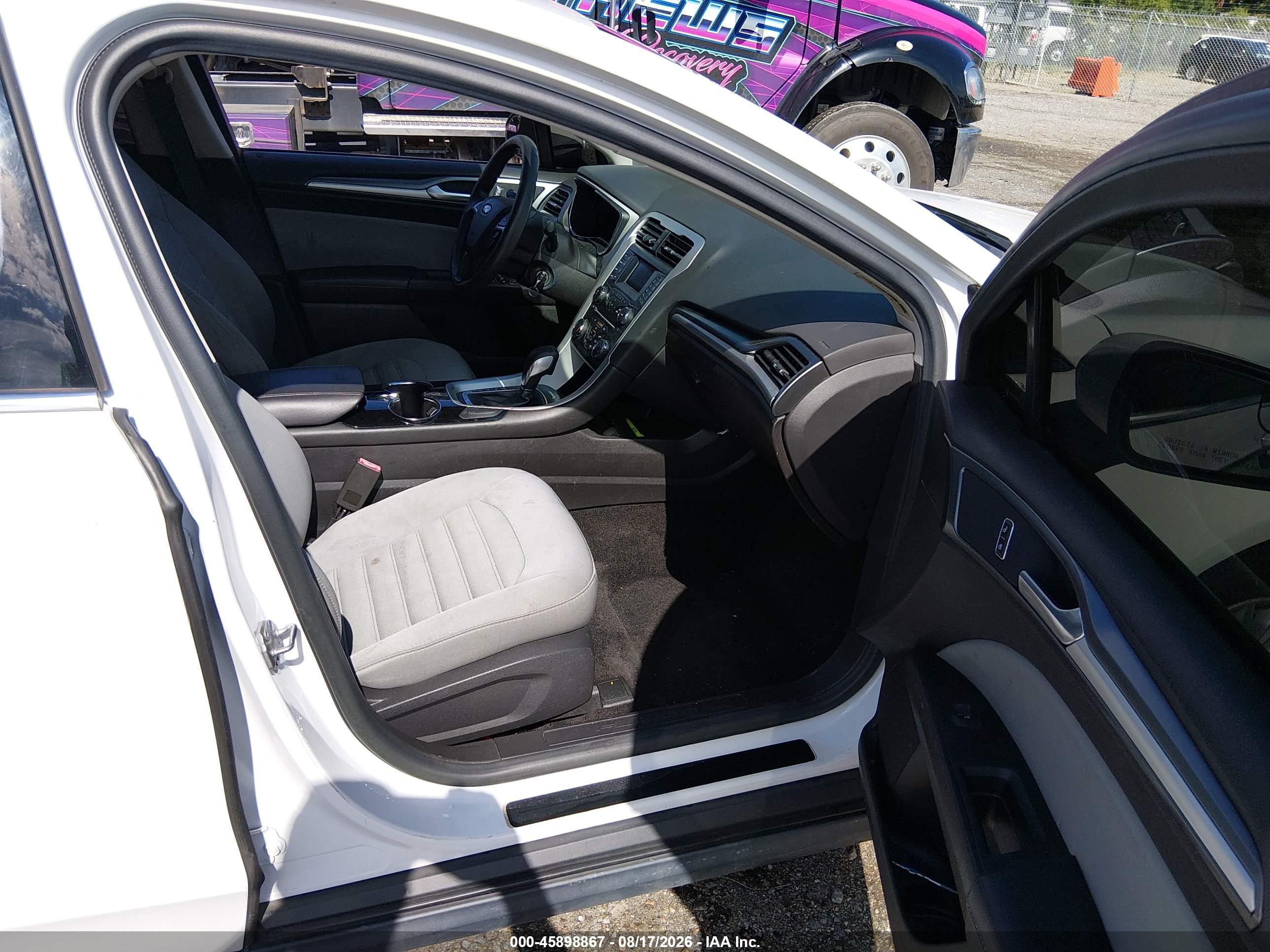2014 Ford Fusion Hybrid S White vin: 3FA6P0UUXER368833