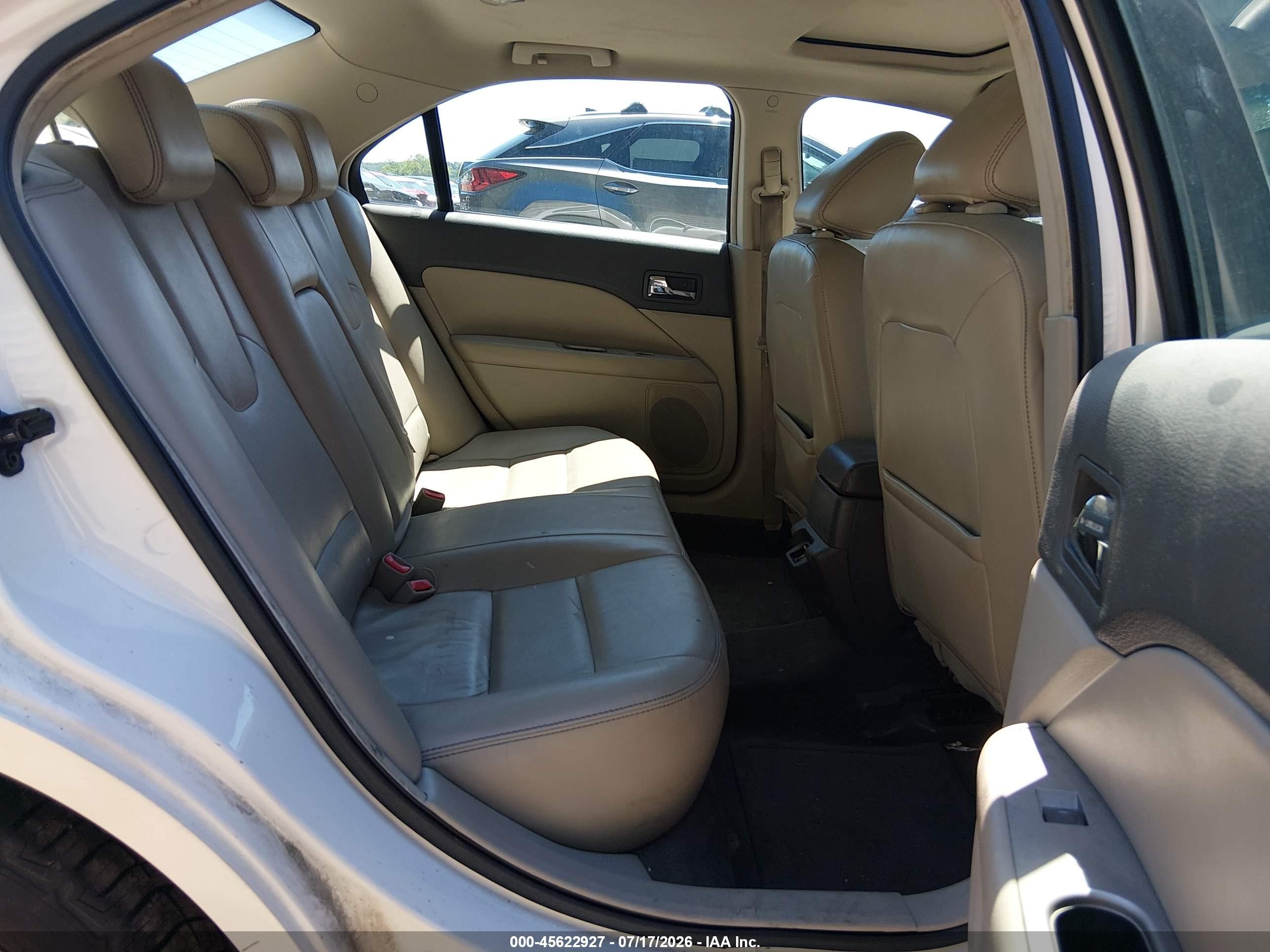 2010 Ford Fusion Hybrid   White vin: 3FADP0L30AR188920