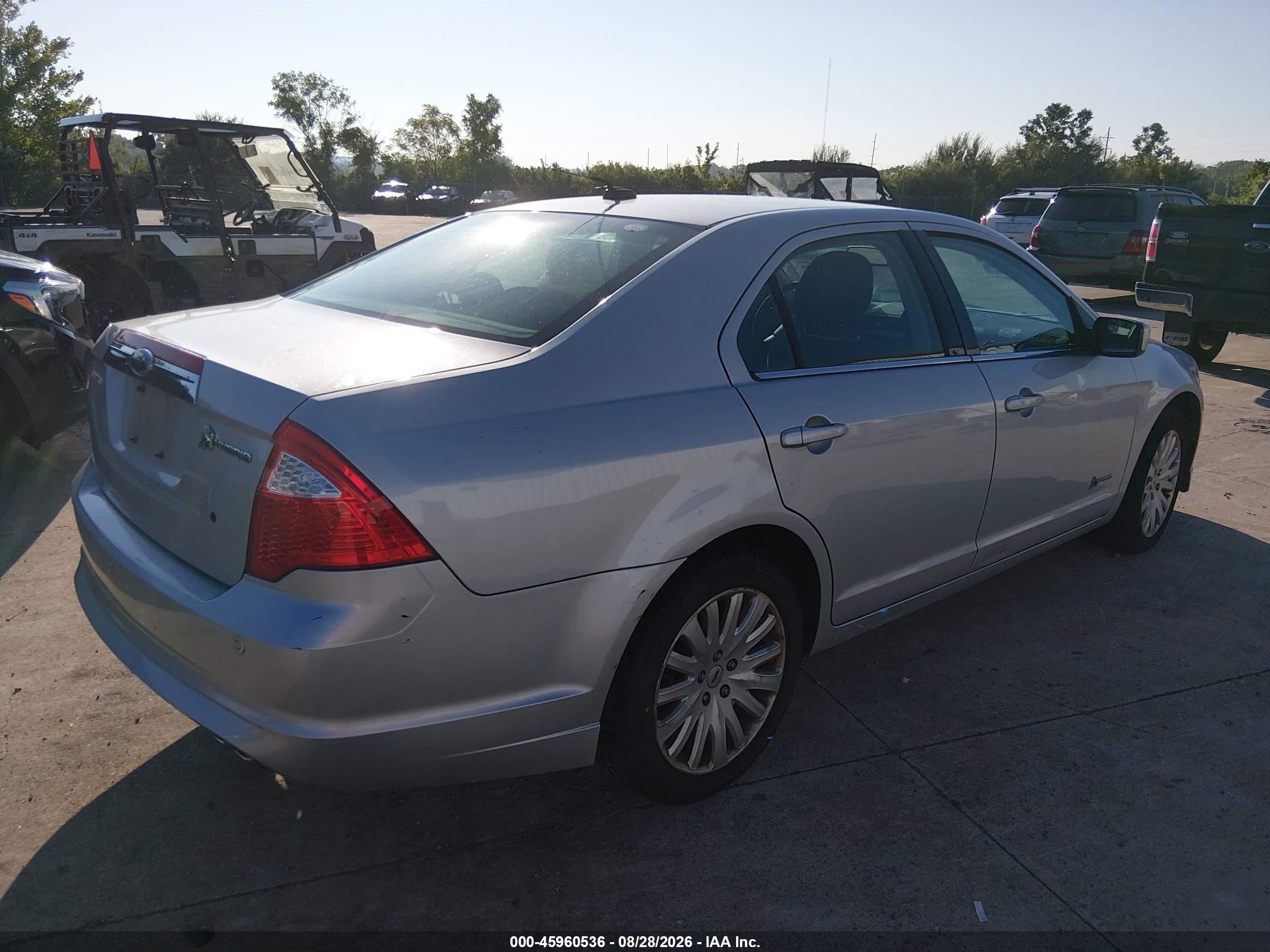 2010 Ford Fusion Hybrid   Gray vin: 3FADP0L30AR304052
