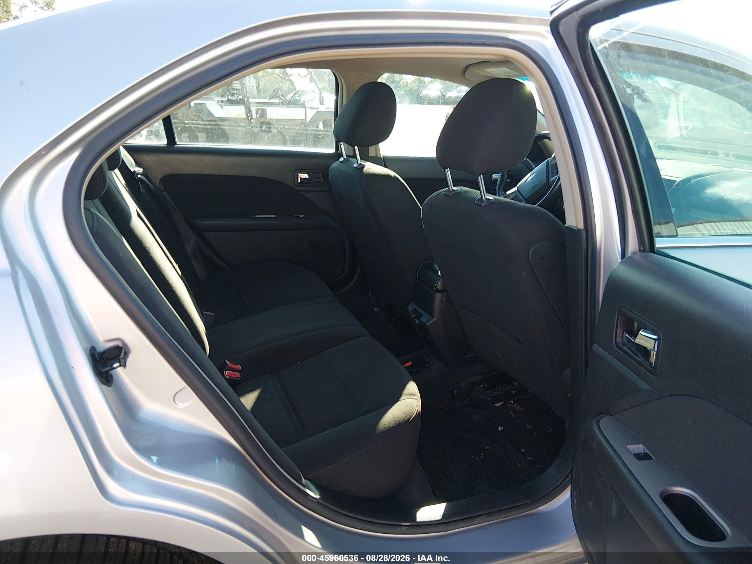2010 Ford Fusion Hybrid   Gray vin: 3FADP0L30AR304052