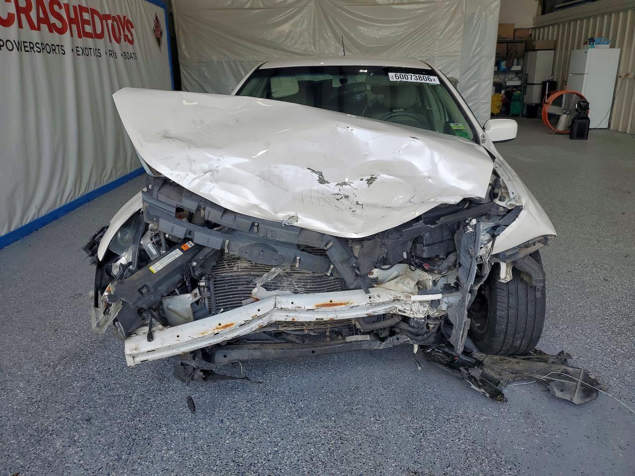 2011 Ford Fusion Hybrid White vin: 3FADP0L30BR129223