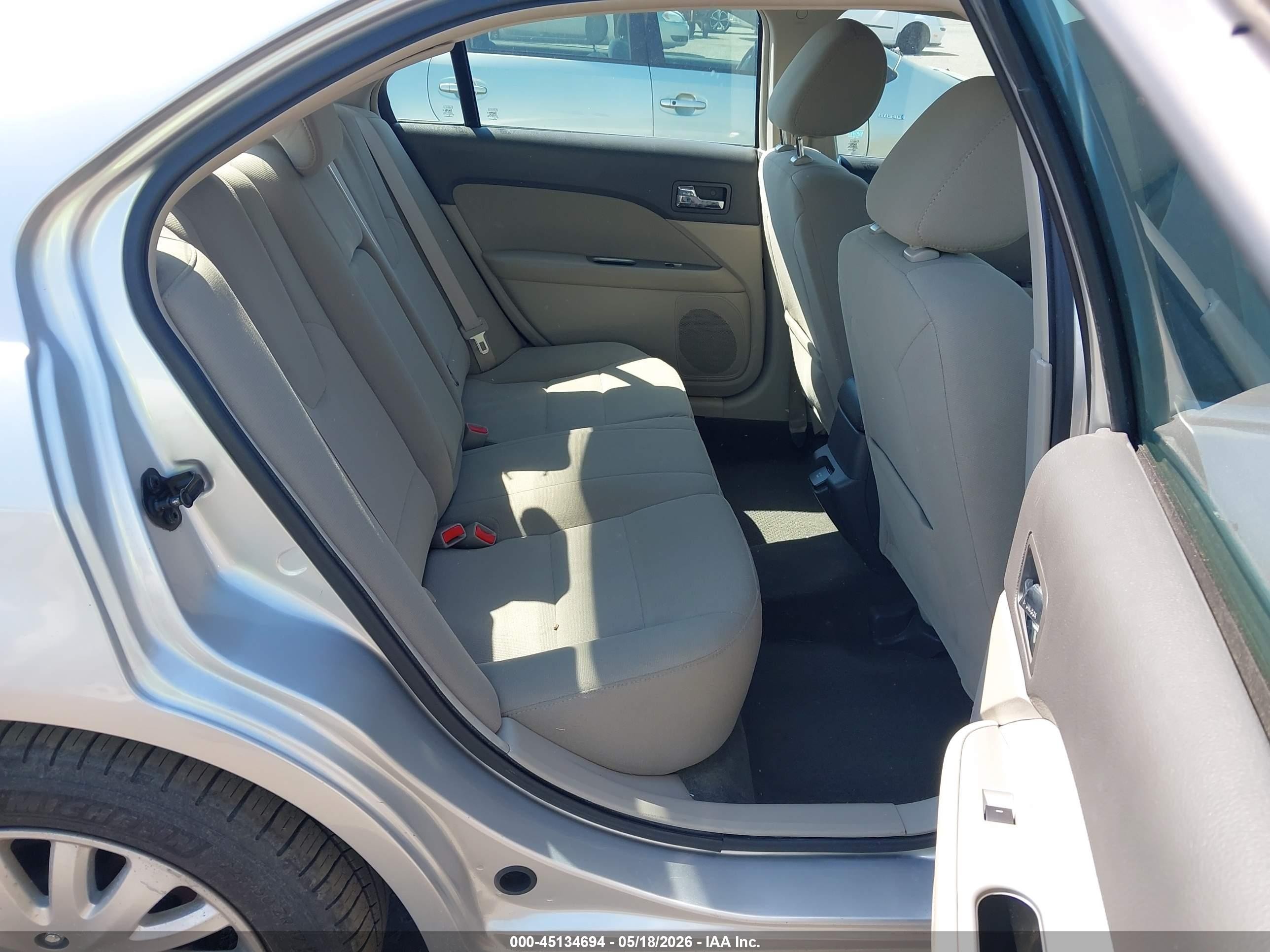 2011 Ford Fusion Hybrid   Серебряный vin: 3FADP0L30BR275427