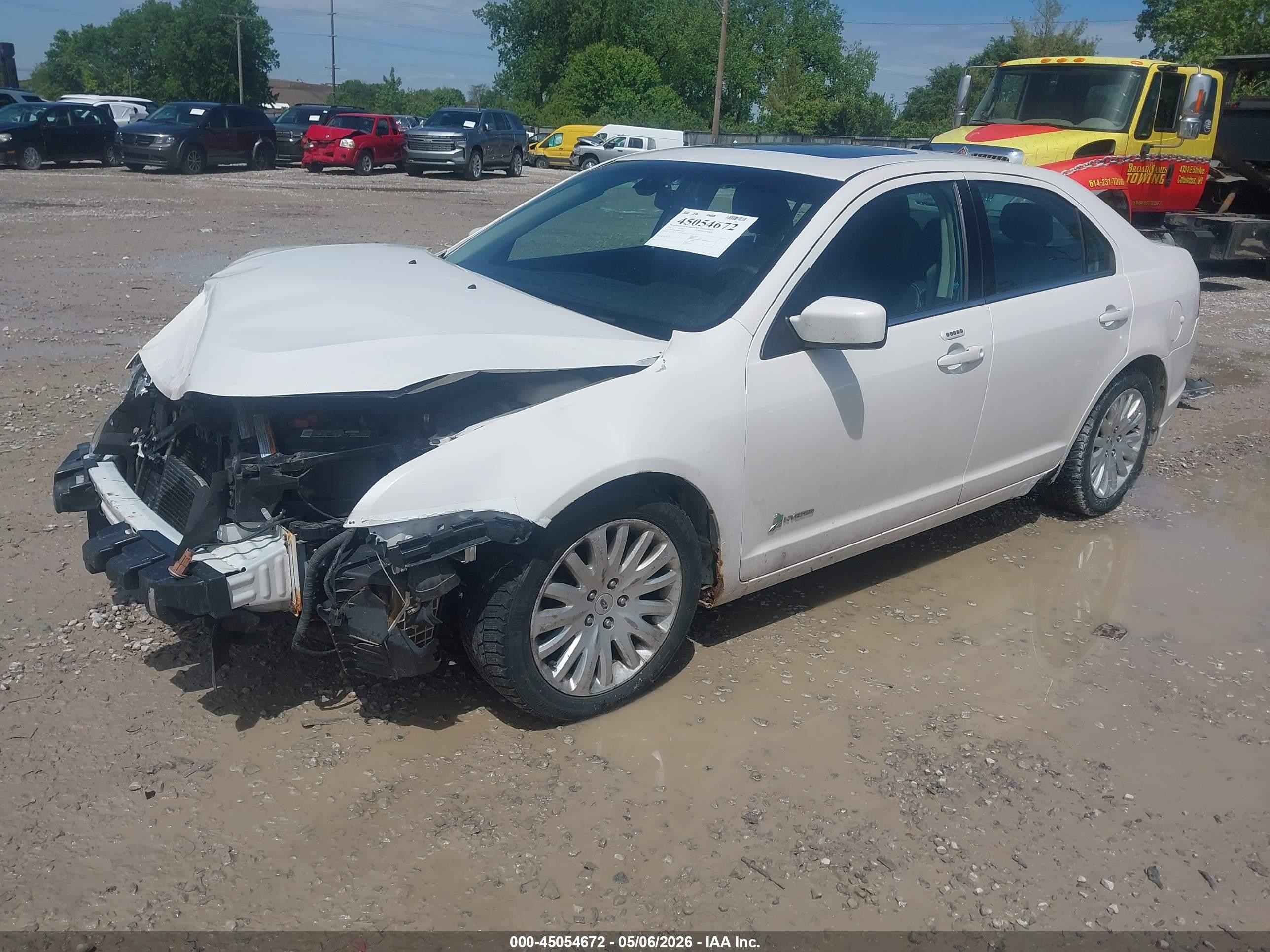 2011 Ford Fusion Hybrid   White vin: 3FADP0L30BR314842