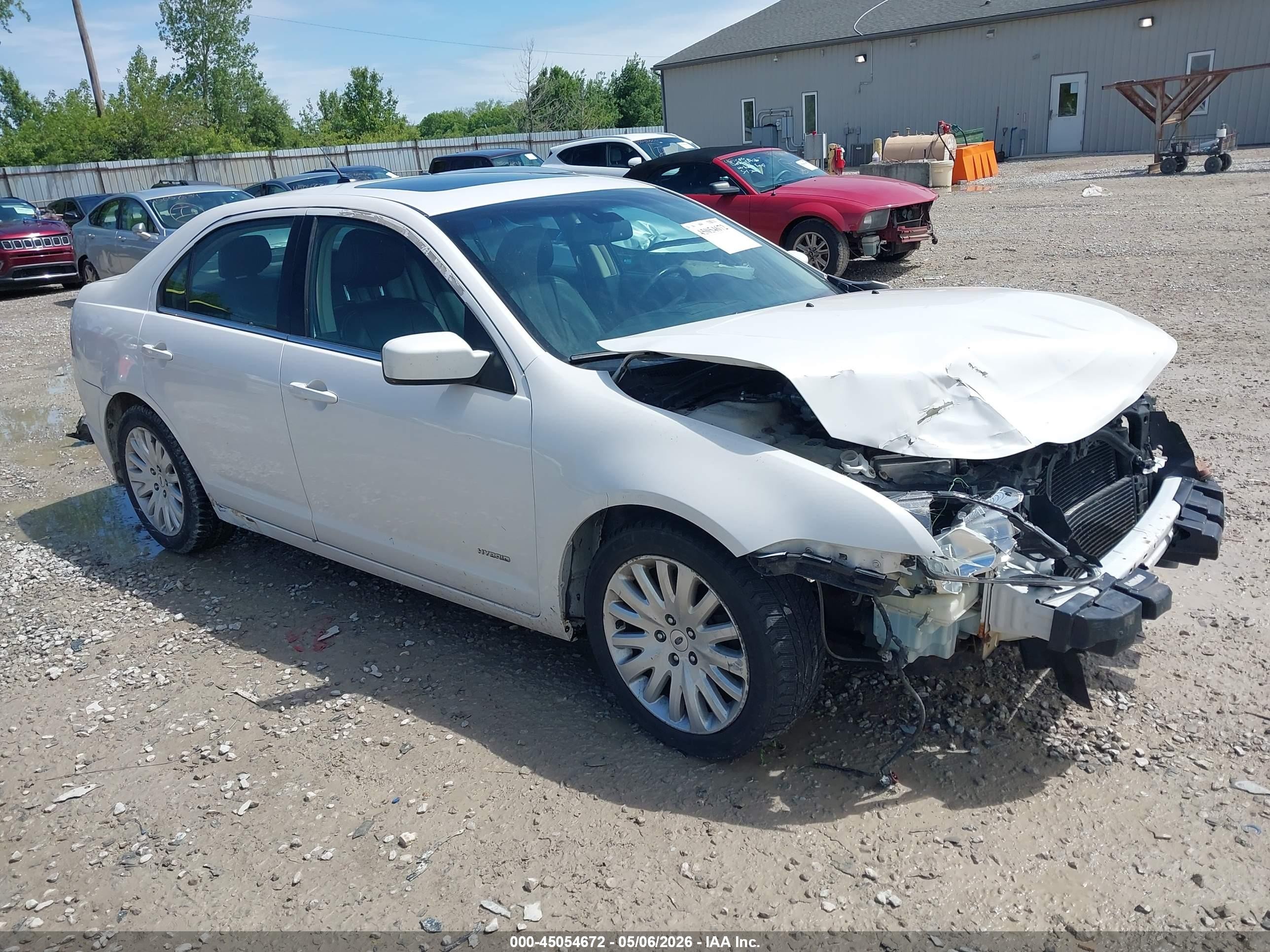 2011 Ford Fusion Hybrid   White vin: 3FADP0L30BR314842