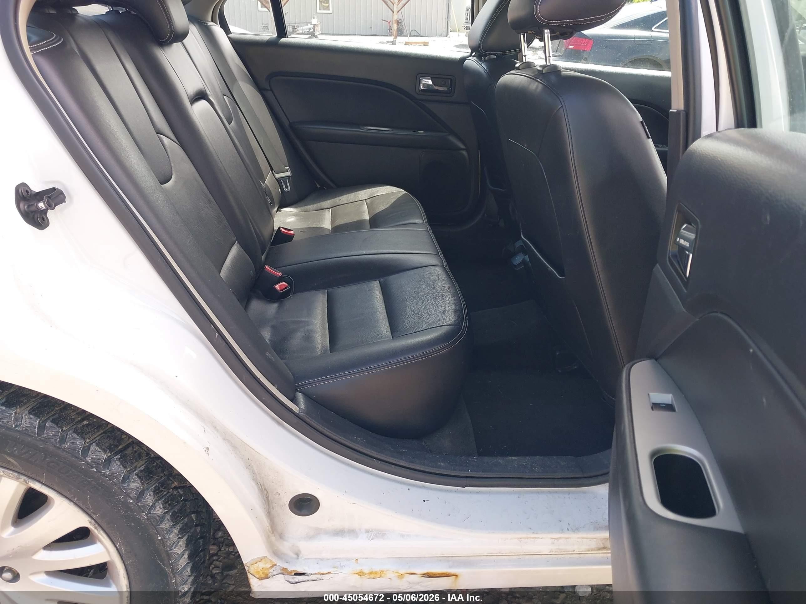2011 Ford Fusion Hybrid   White vin: 3FADP0L30BR314842