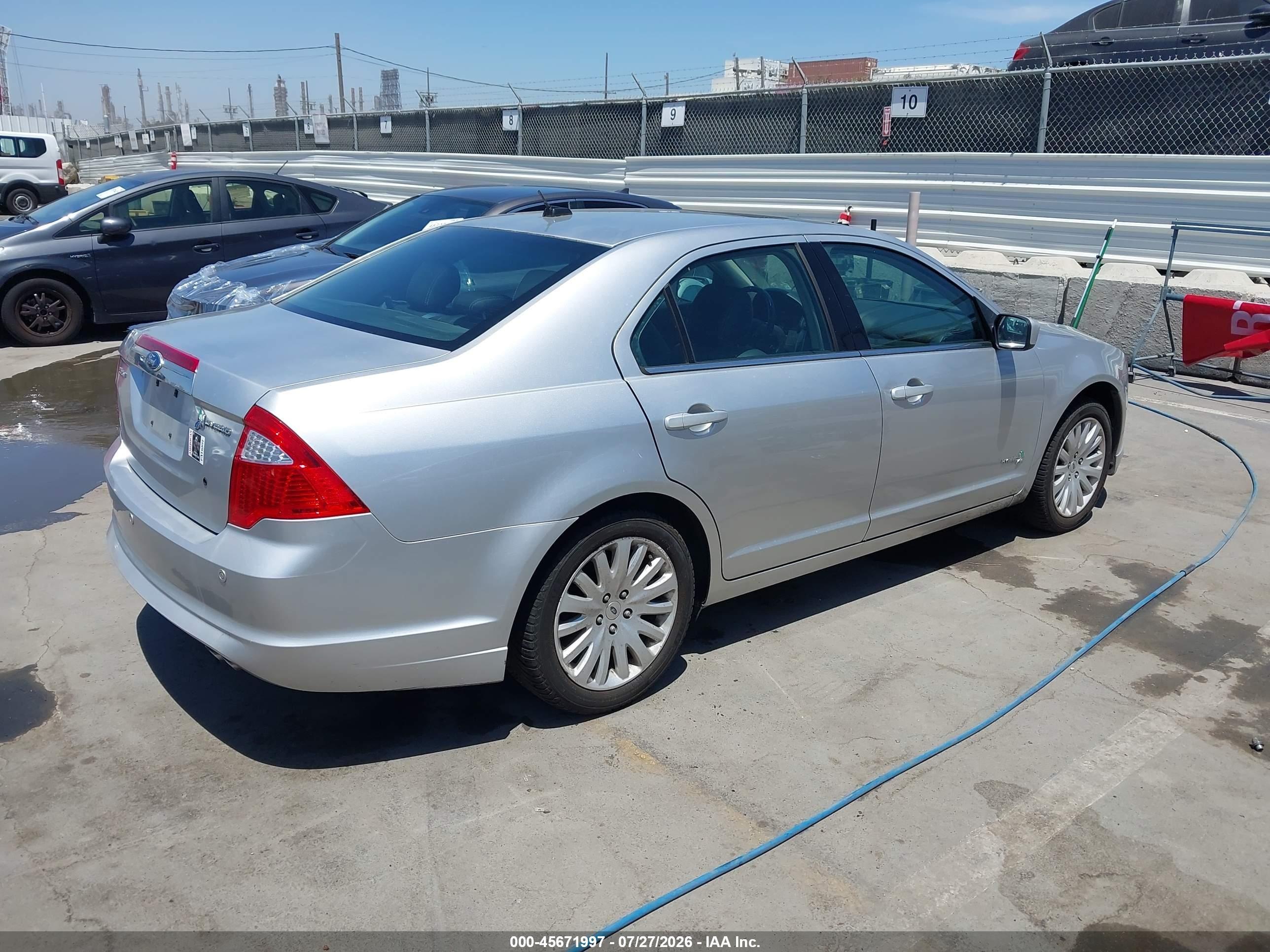 2011 Ford Fusion Hybrid Silver vin: 3FADP0L30BR319555