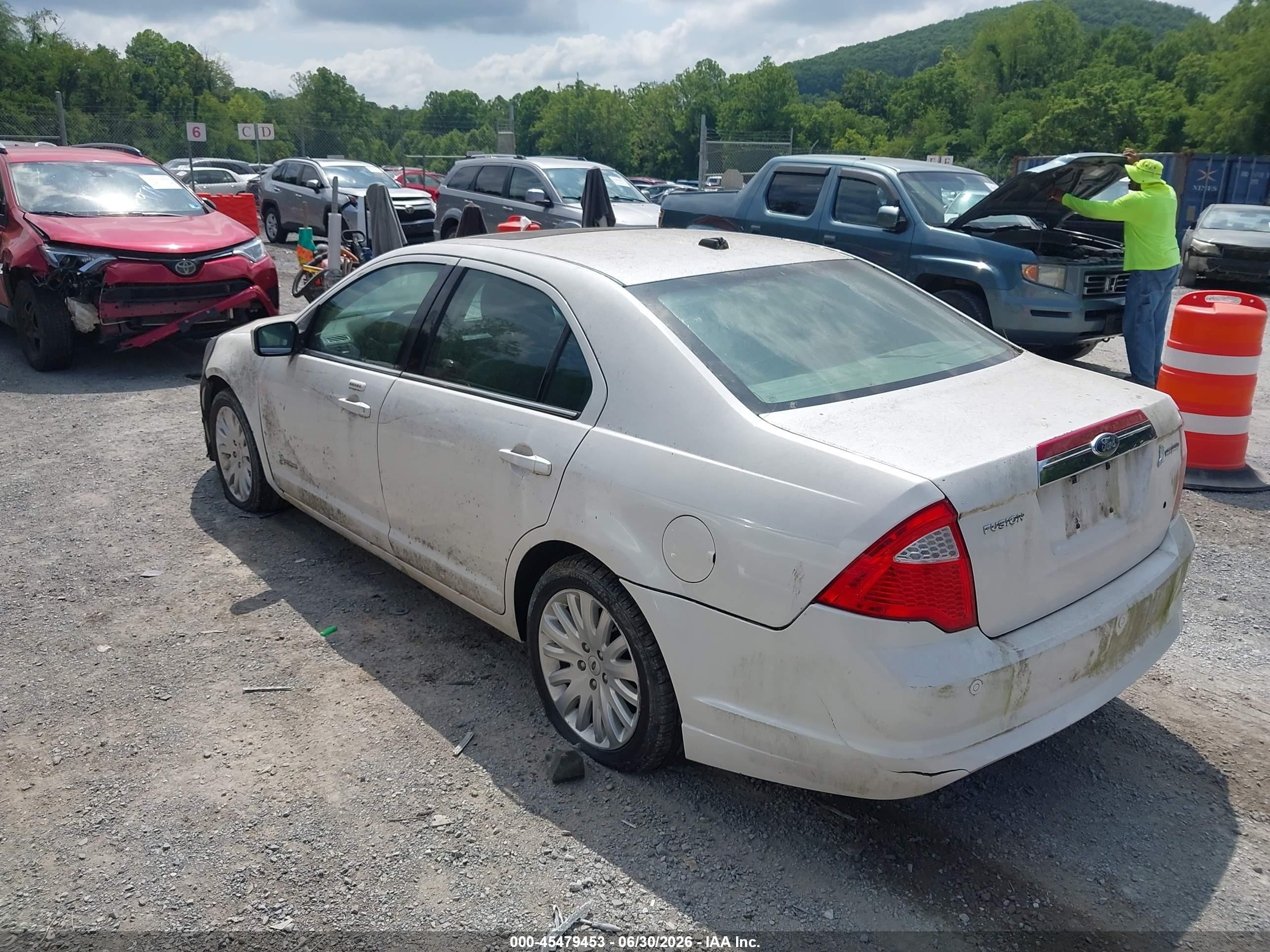2012 Ford Fusion Hybrid   White vin: 3FADP0L30CR246432