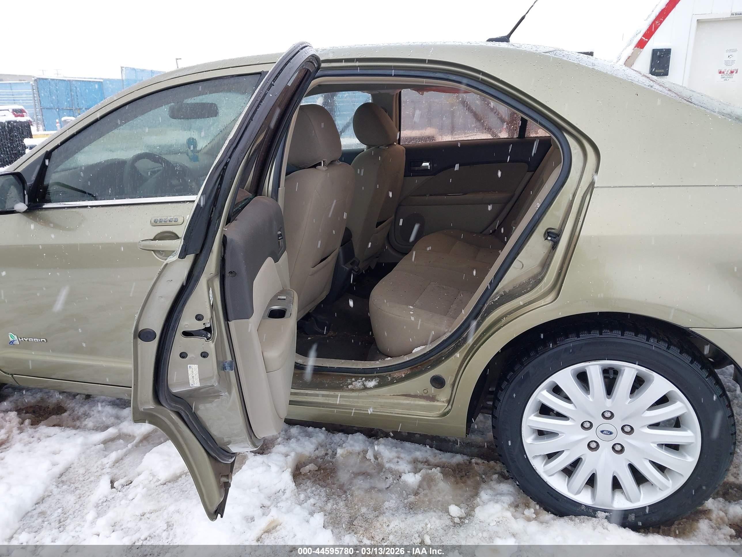 2012 Ford Fusion Hybrid   Green vin: 3FADP0L30CR367509