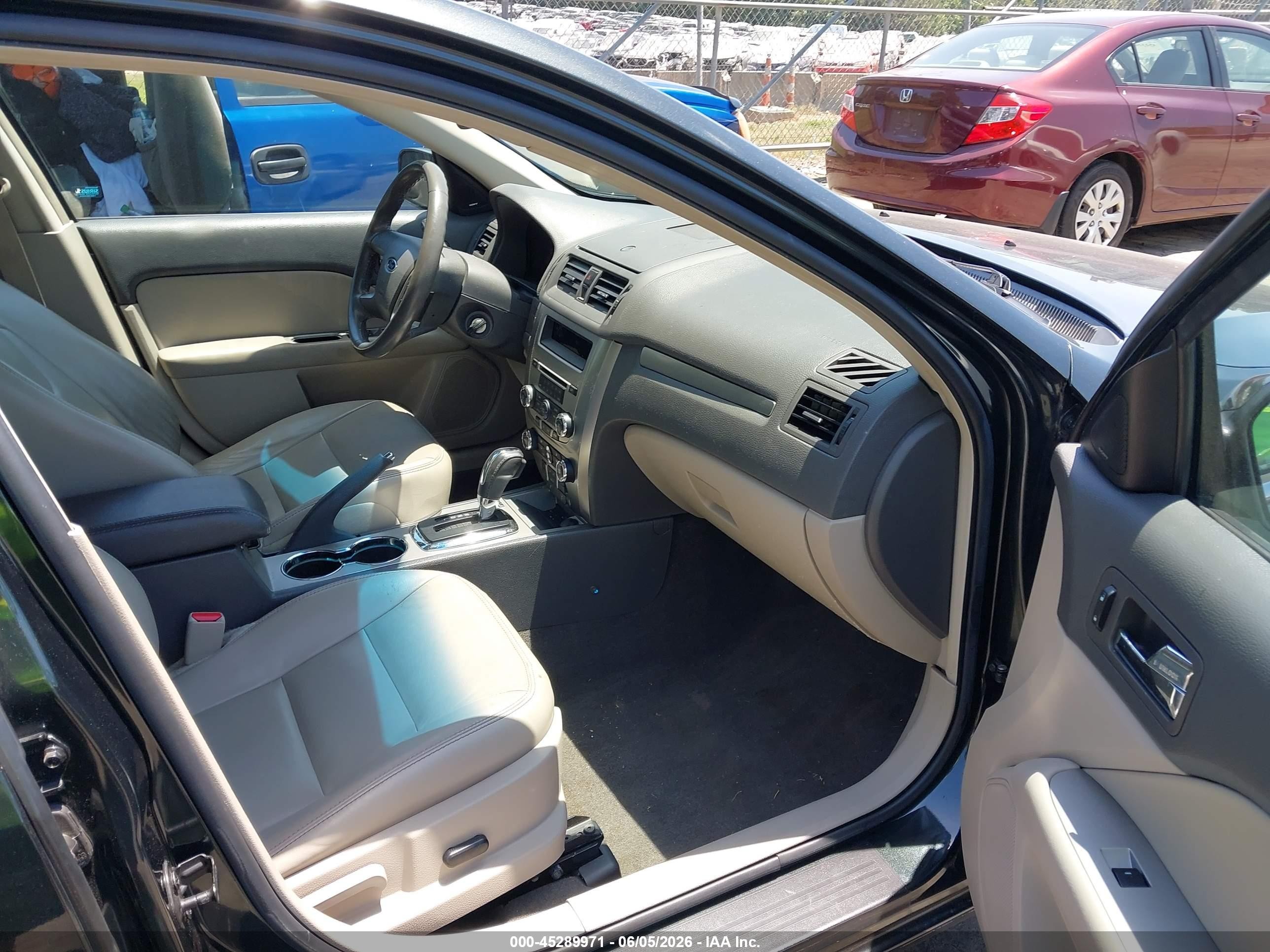 2010 Ford Fusion Hybrid   Black vin: 3FADP0L31AR204719