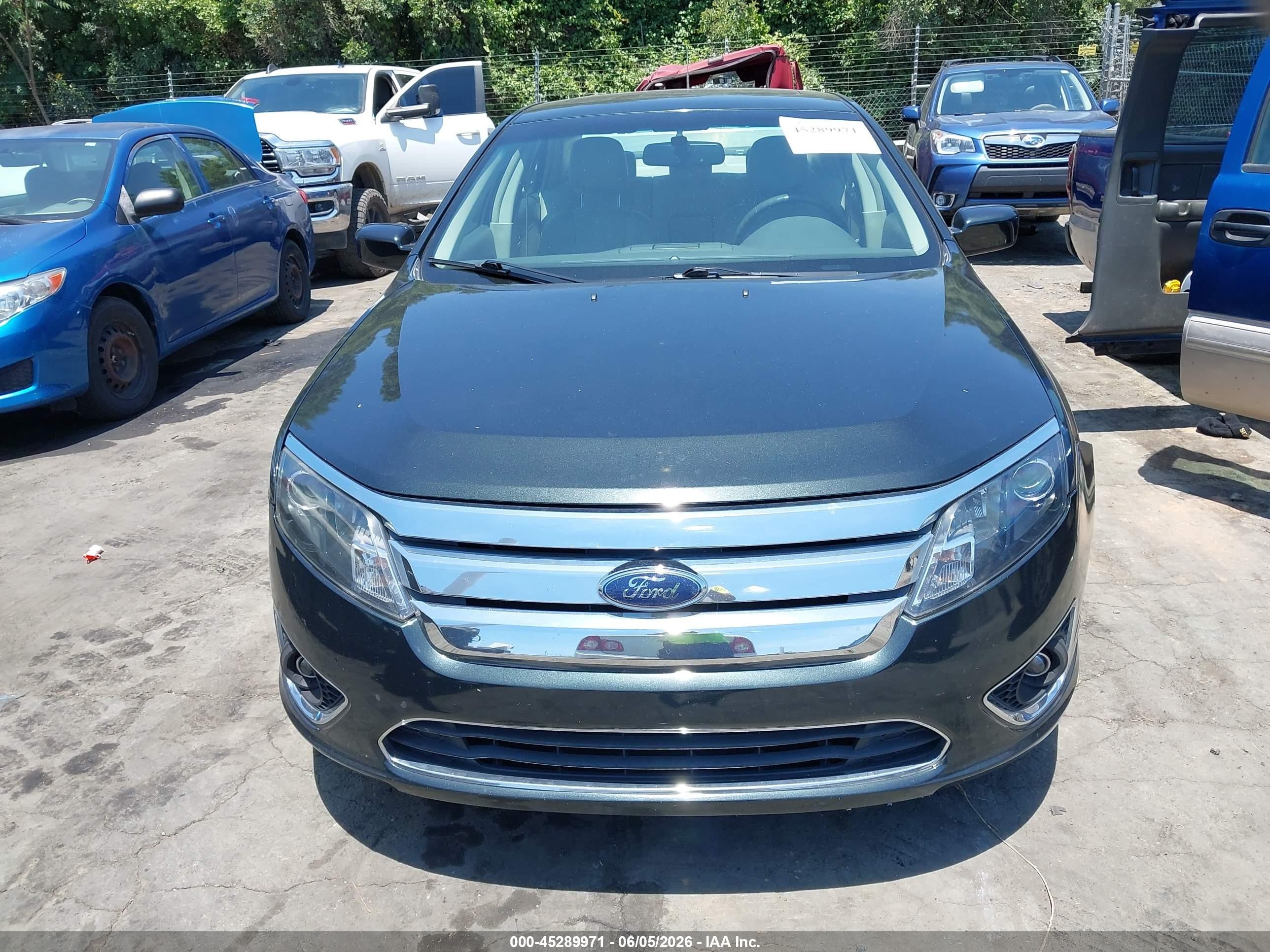 2010 Ford Fusion Hybrid   Black vin: 3FADP0L31AR204719