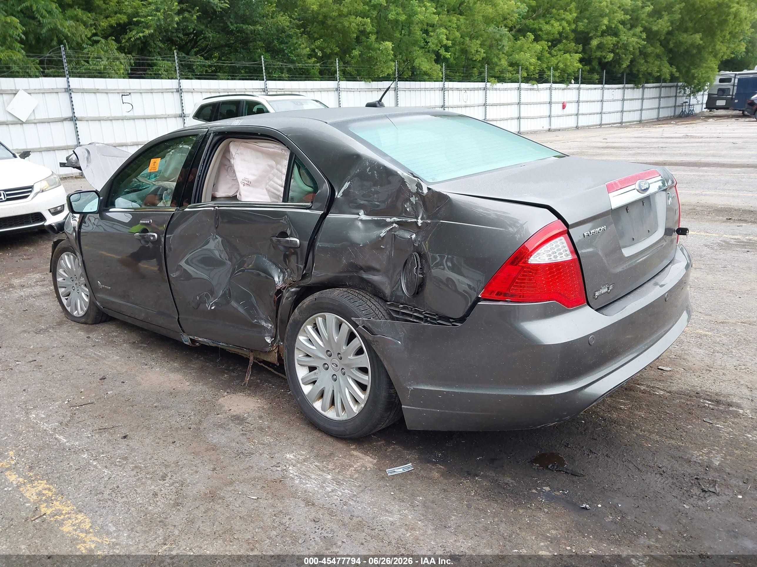 2011 Ford Fusion Hybrid   Gray vin: 3FADP0L31BR174266