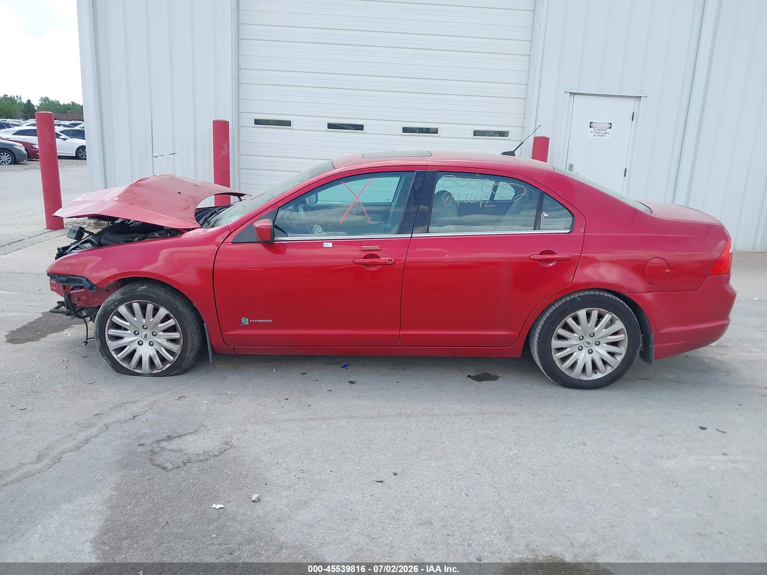 2012 Ford Fusion Hybrid   Красный vin: 3FADP0L31CR430701