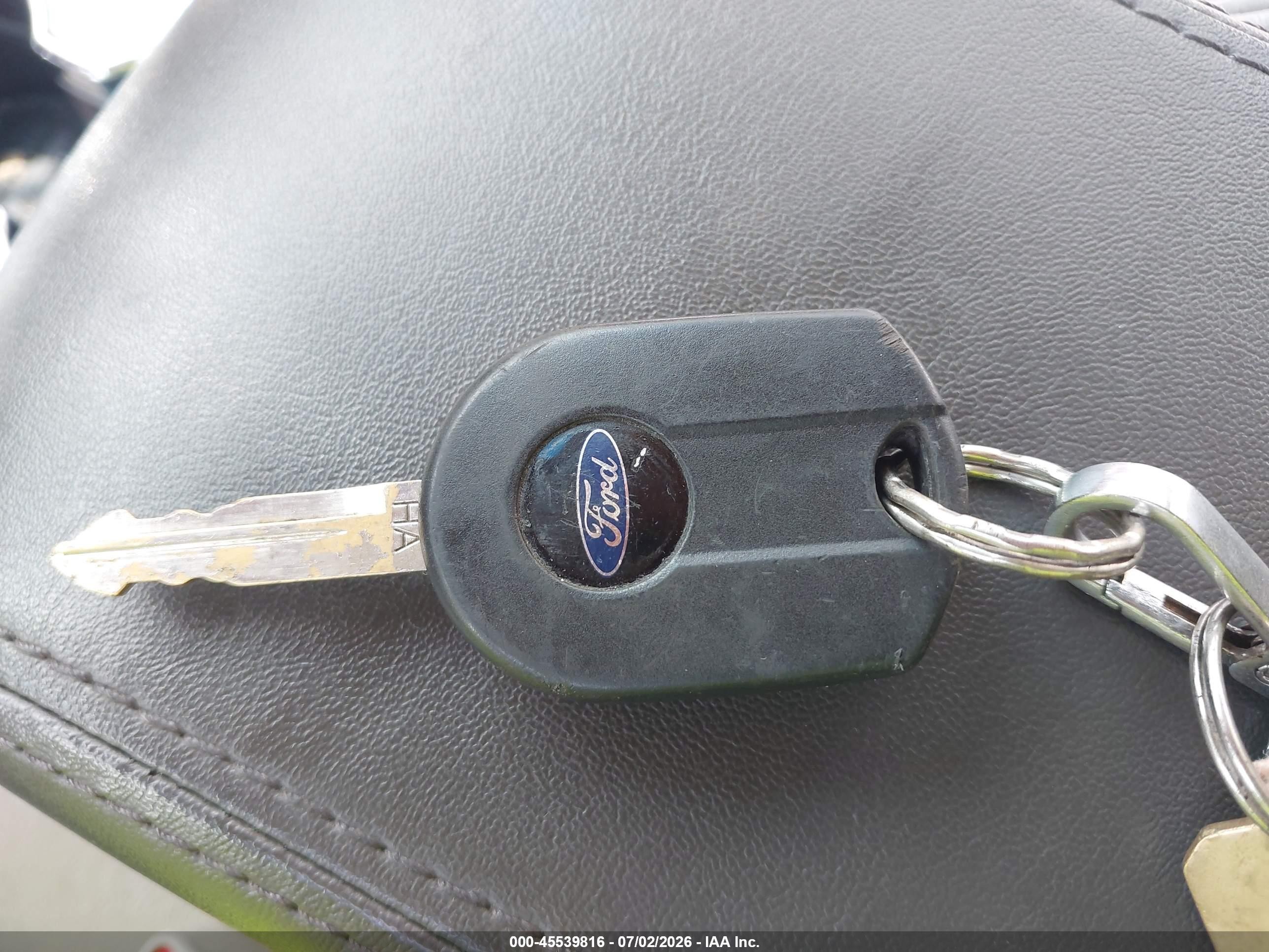 2012 Ford Fusion Hybrid   Красный vin: 3FADP0L31CR430701