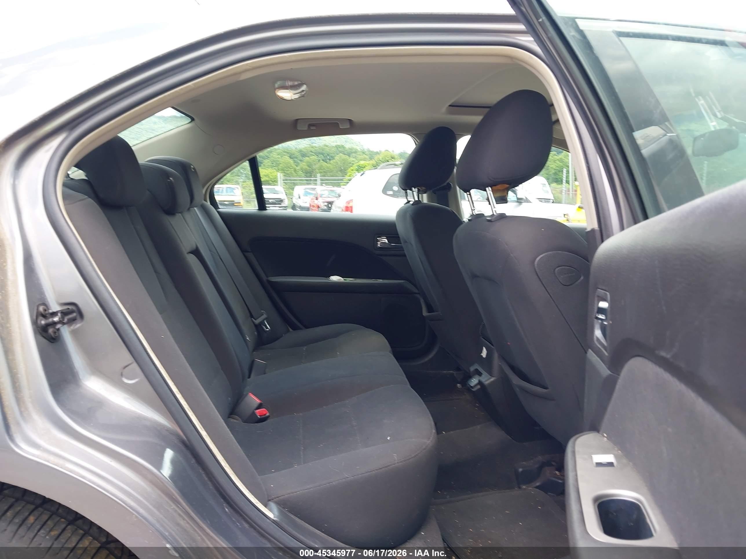 2010 Ford Fusion Hybrid   Серебряный vin: 3FADP0L32AR160102