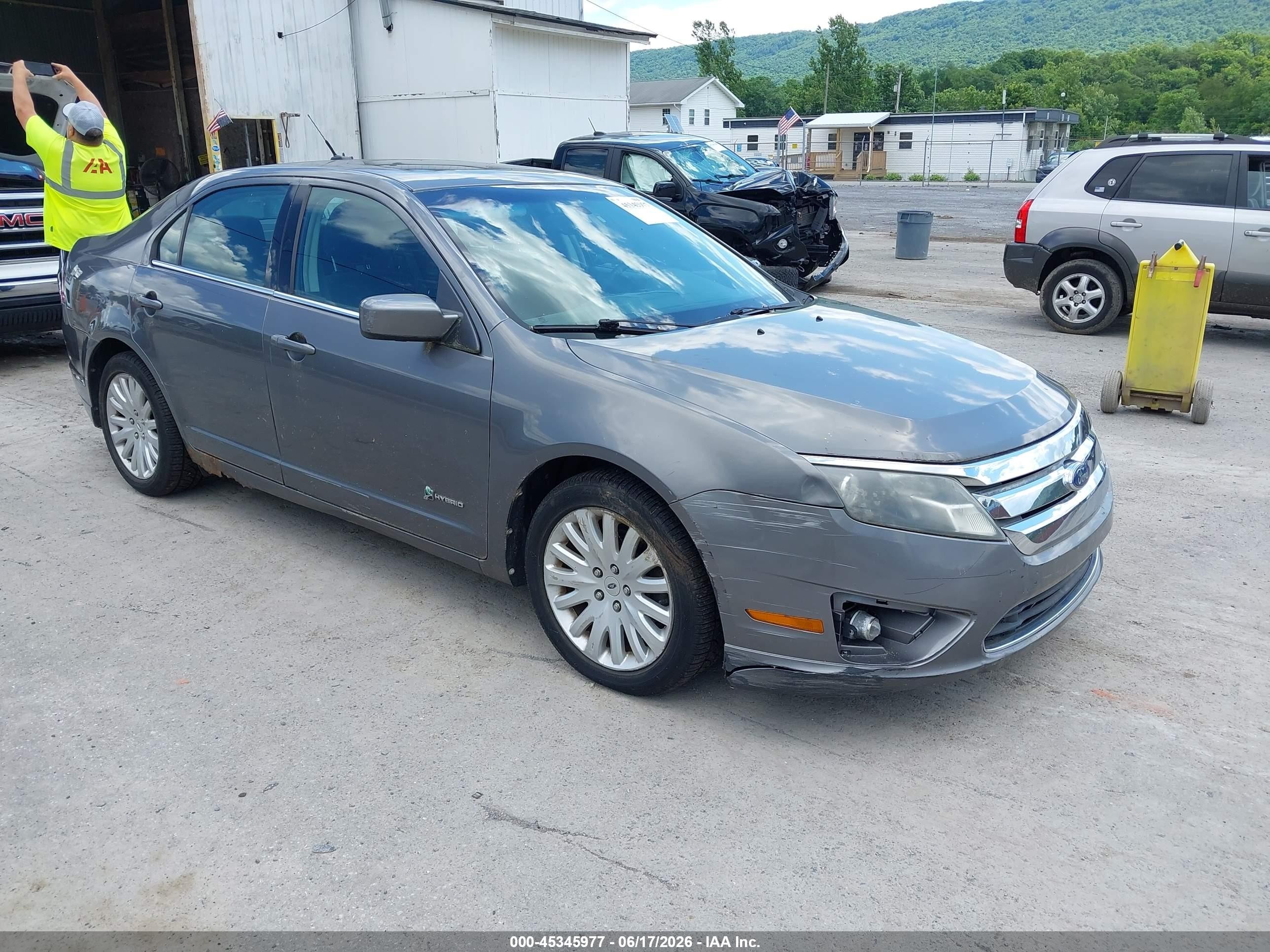 2010 Ford Fusion Hybrid   Серебряный vin: 3FADP0L32AR160102