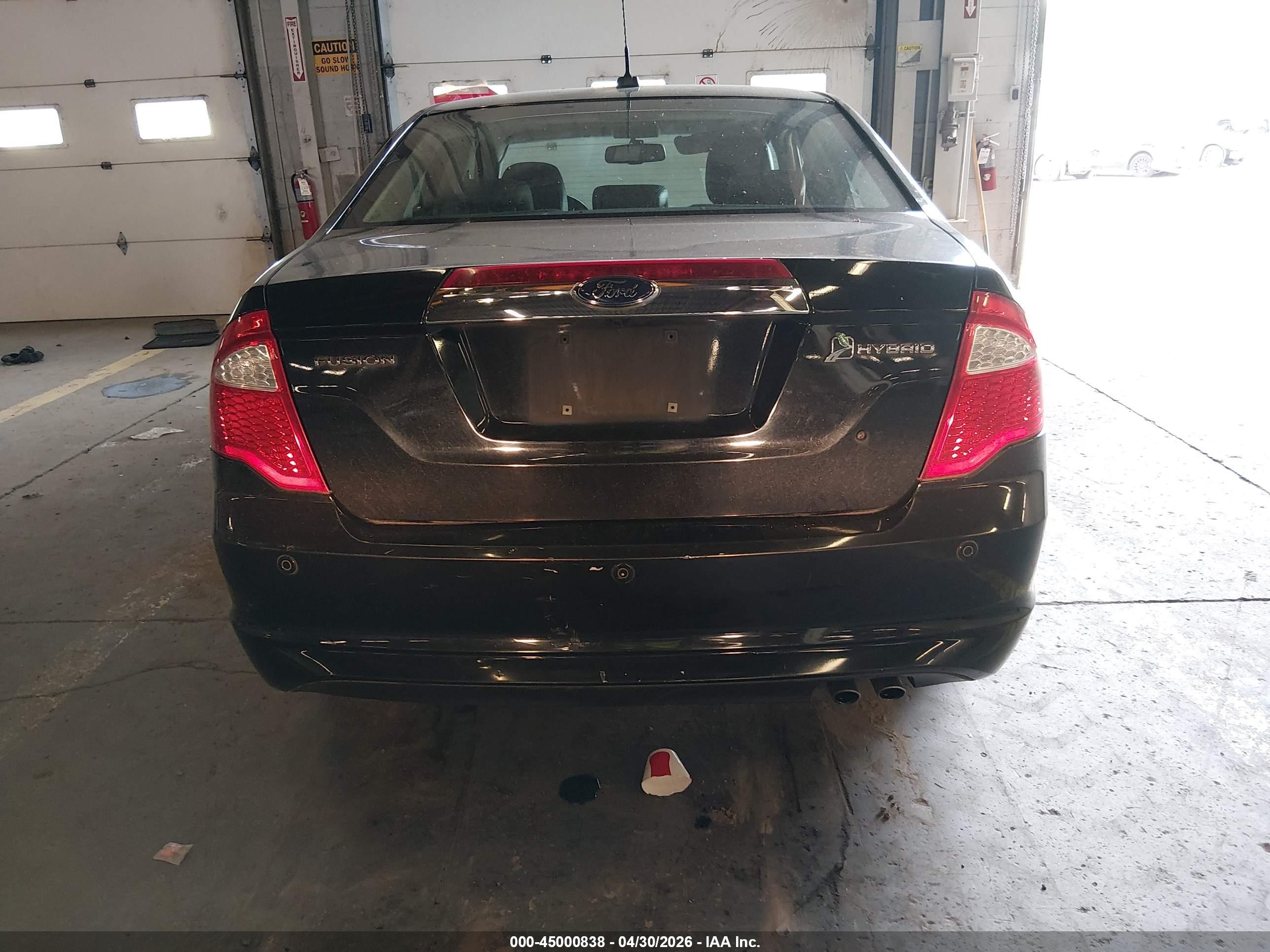 2010 Ford Fusion Hybrid   Black vin: 3FADP0L32AR308040
