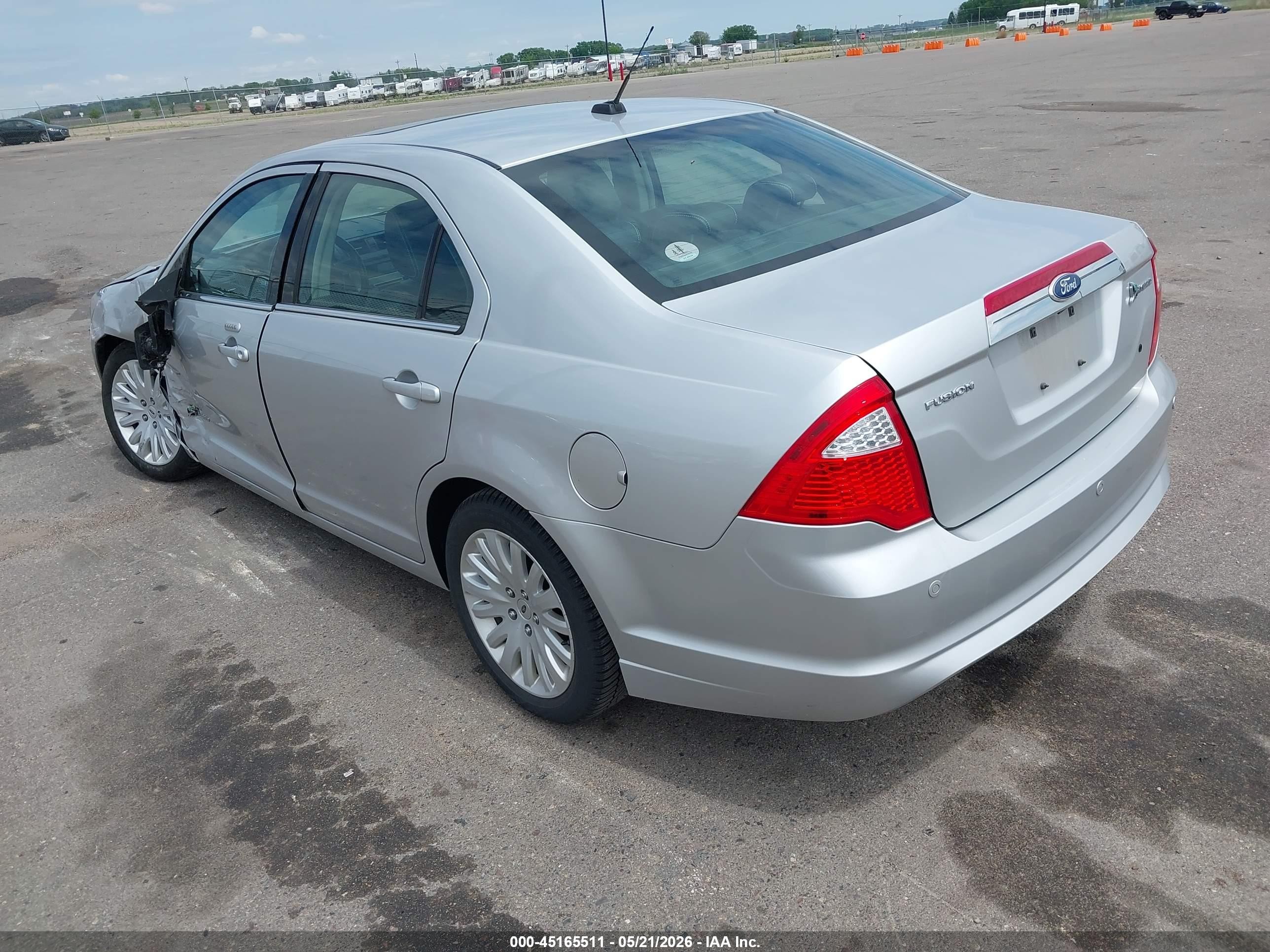 2010 Ford Fusion Hybrid   Silver vin: 3FADP0L32AR388634