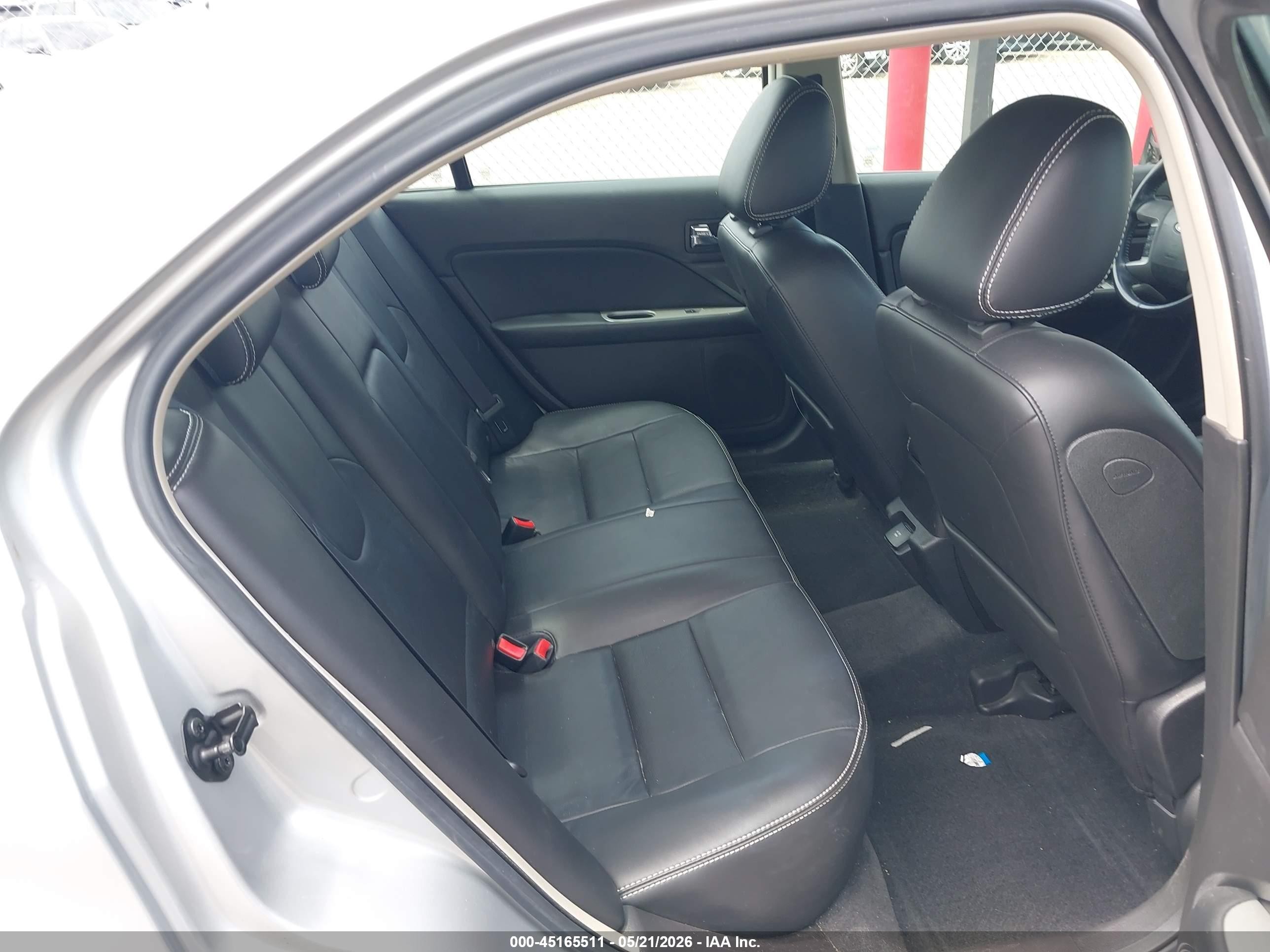 2010 Ford Fusion Hybrid   Silver vin: 3FADP0L32AR388634