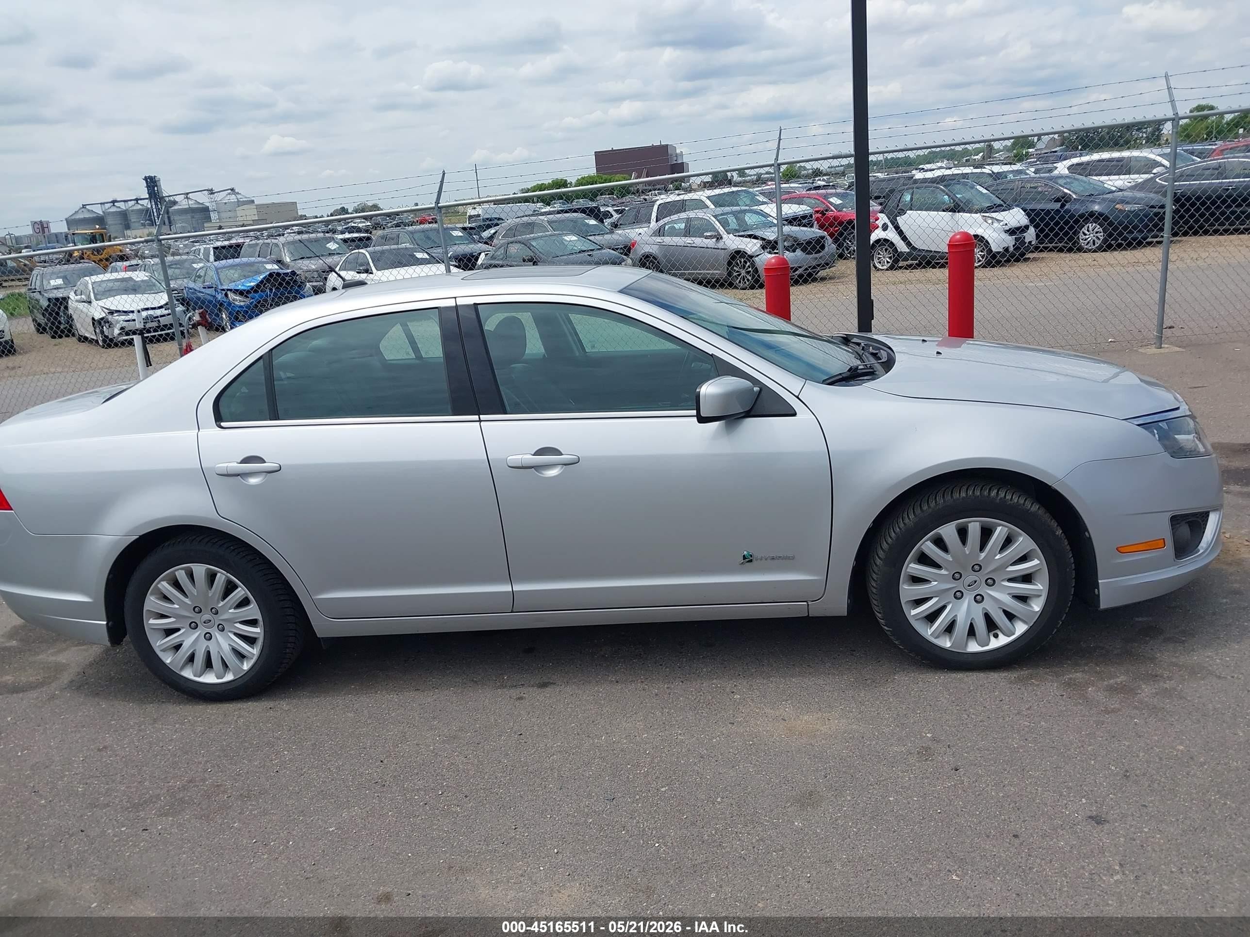 2010 Ford Fusion Hybrid   Silver vin: 3FADP0L32AR388634