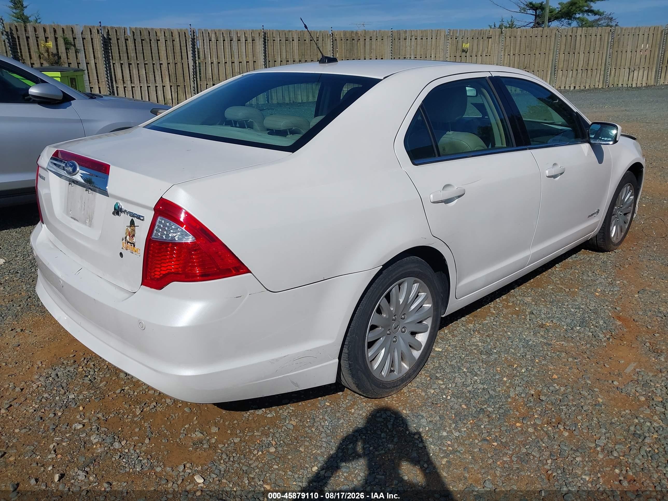 2010 Ford Fusion Hybrid Белый vin: 3FADP0L33AR380929