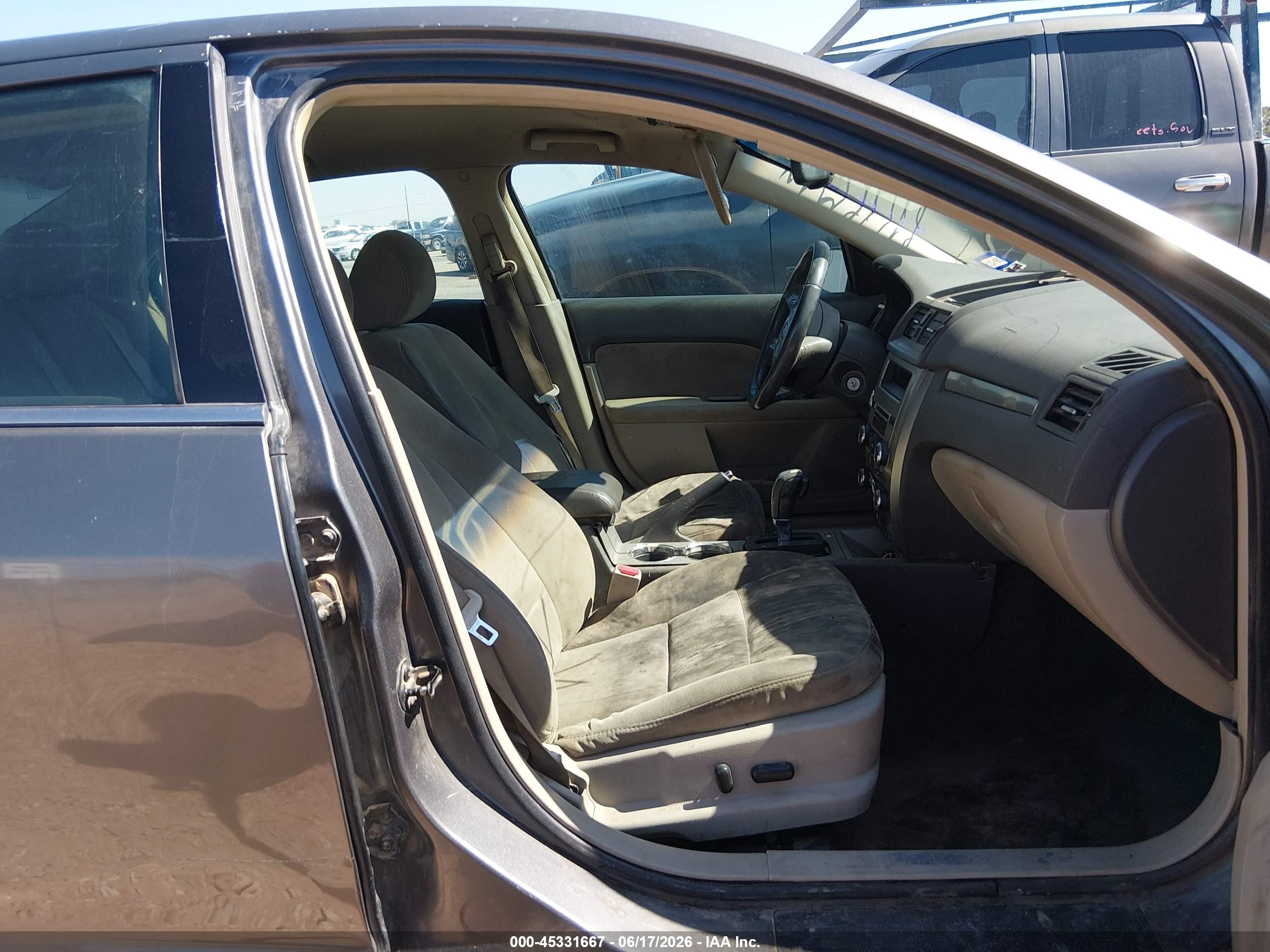 2011 Ford Fusion Hybrid   Gray vin: 3FADP0L33BR141592
