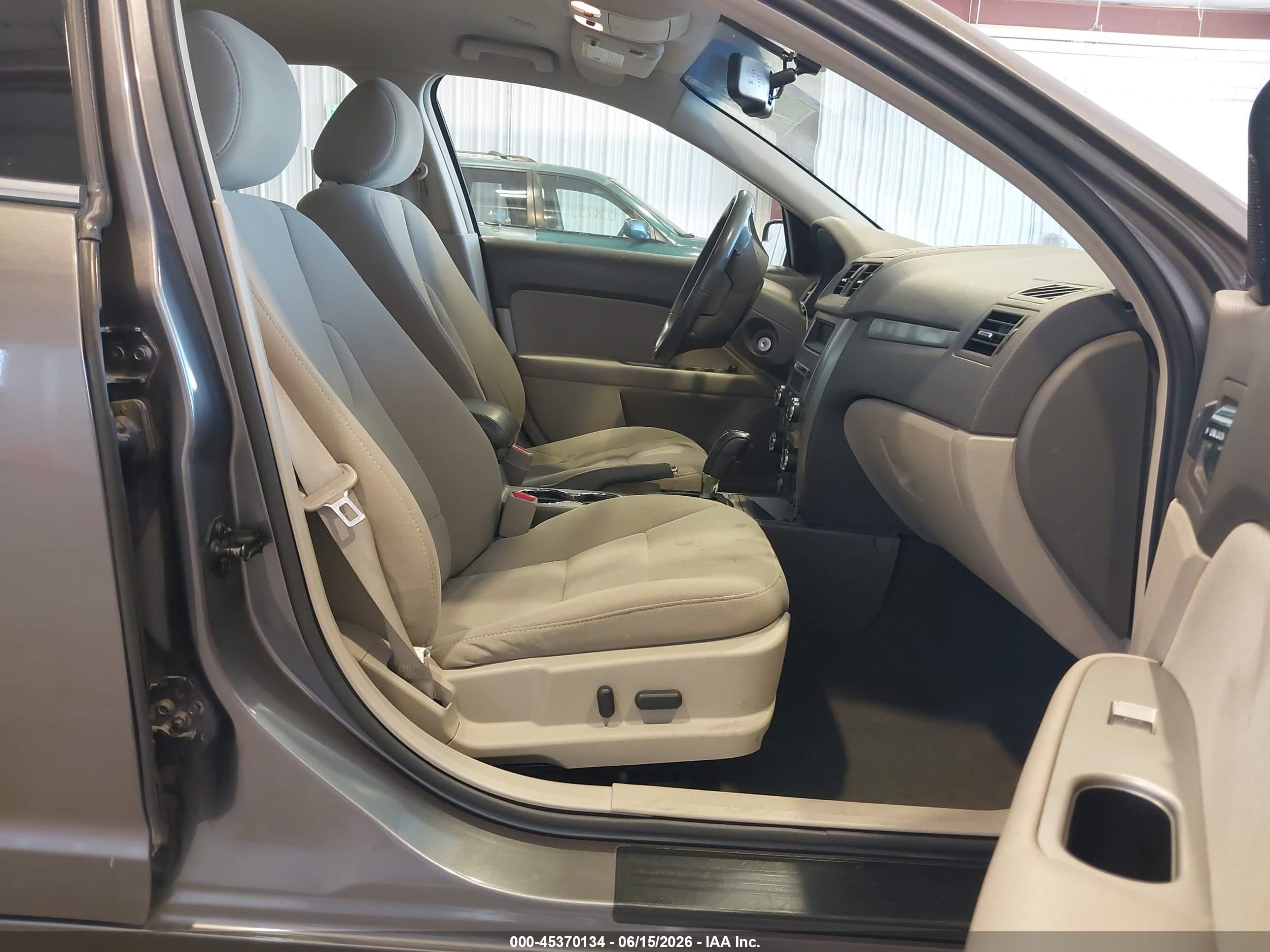 2011 Ford Fusion Hybrid   Gray vin: 3FADP0L33BR304502
