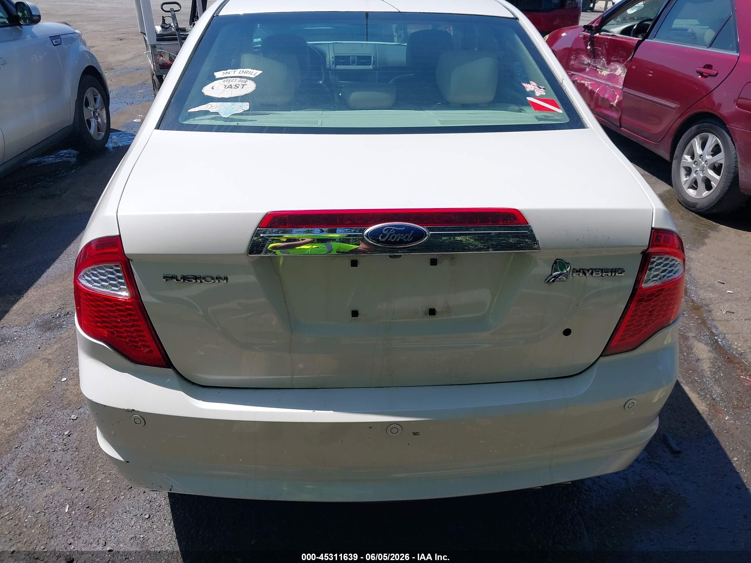 2012 Ford Fusion Hybrid White vin: 3FADP0L33CR184153