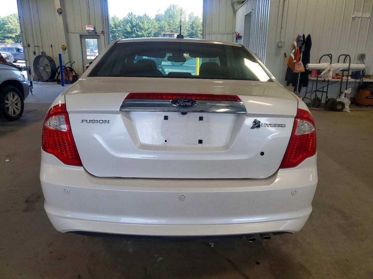 2010 Ford Fusion Hybrid White vin: 3FADP0L34AR128848