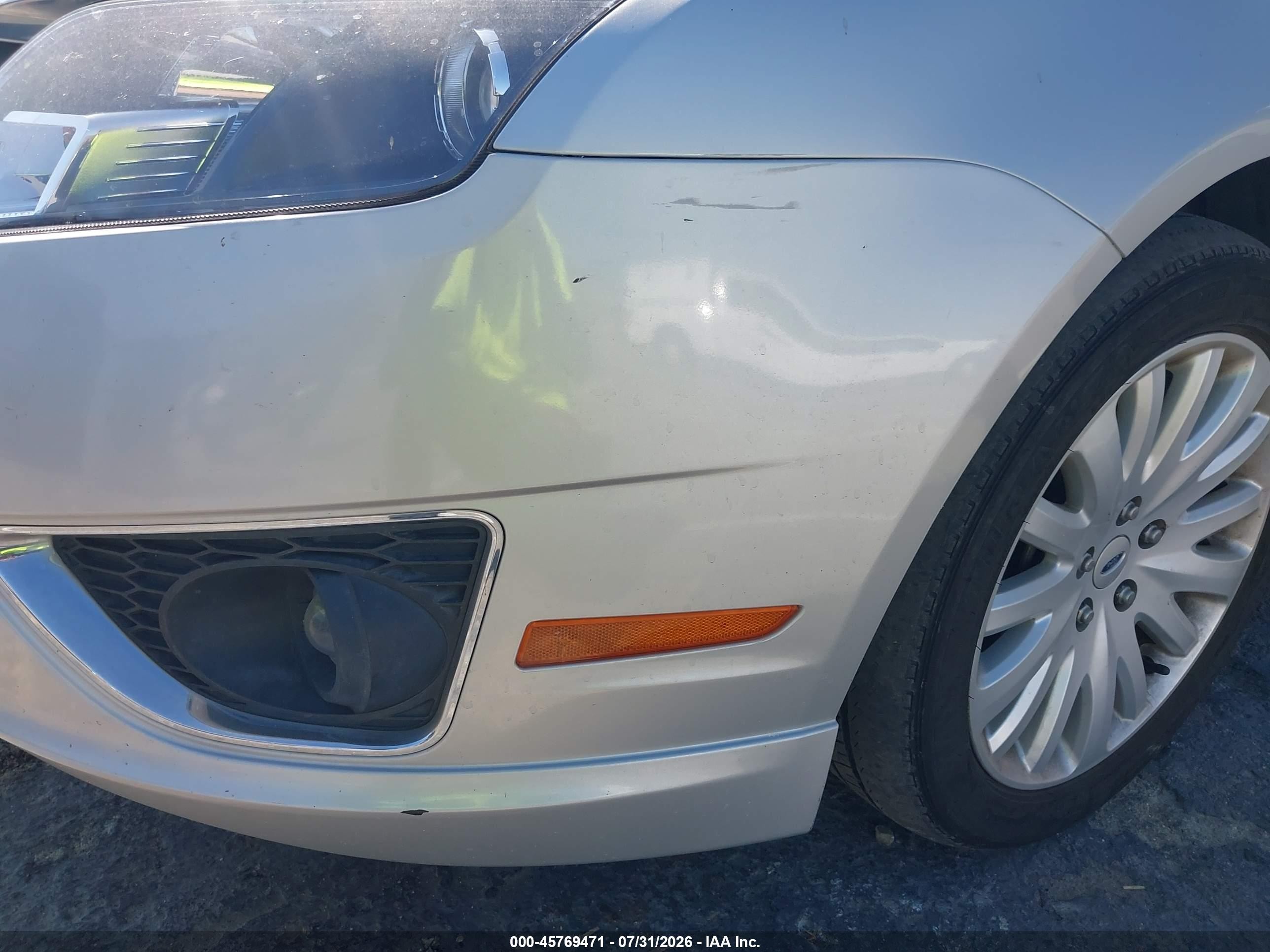 2010 Ford Fusion Hybrid   Silver vin: 3FADP0L34AR129580