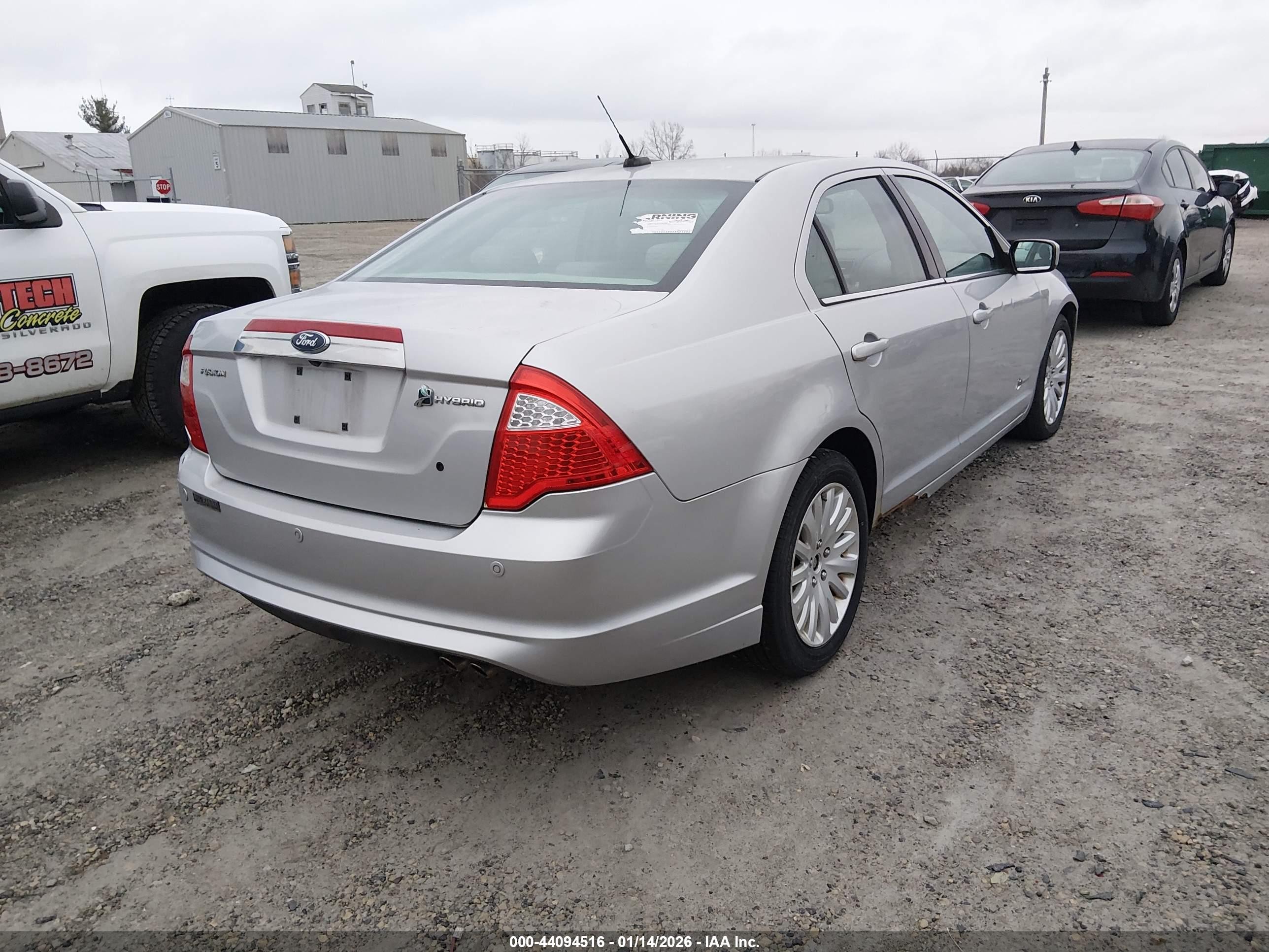 2010 Ford Fusion Hybrid   Silver vin: 3FADP0L34AR144693