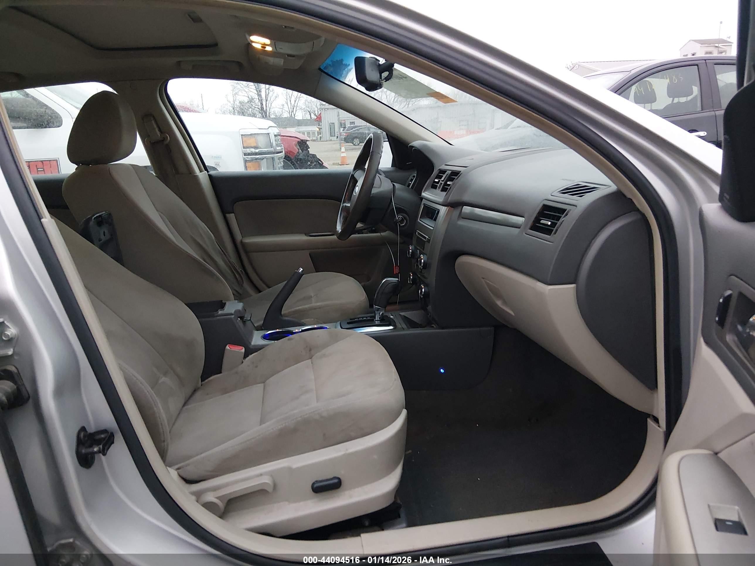 2010 Ford Fusion Hybrid   Silver vin: 3FADP0L34AR144693