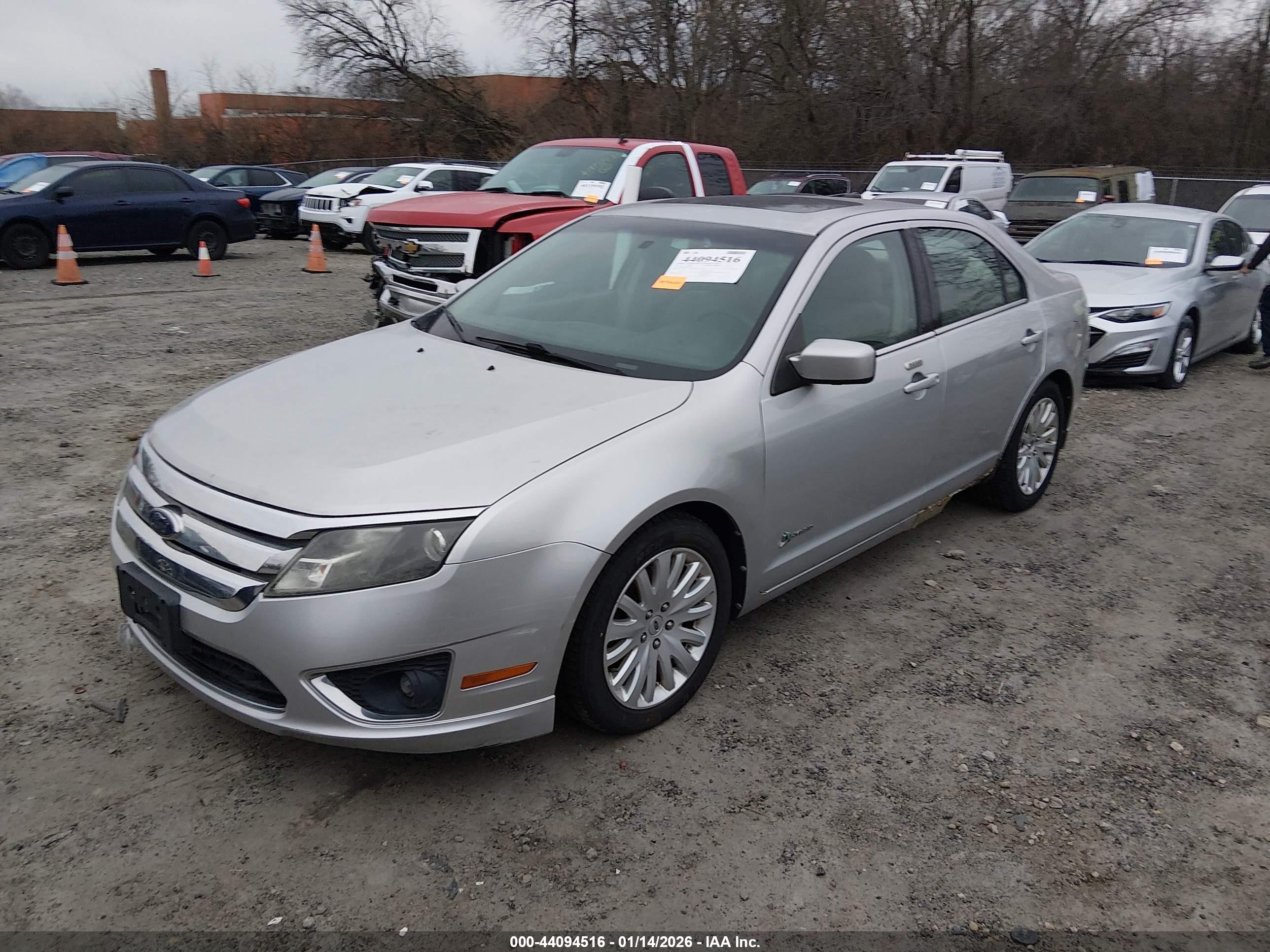 2010 Ford Fusion Hybrid   Silver vin: 3FADP0L34AR144693