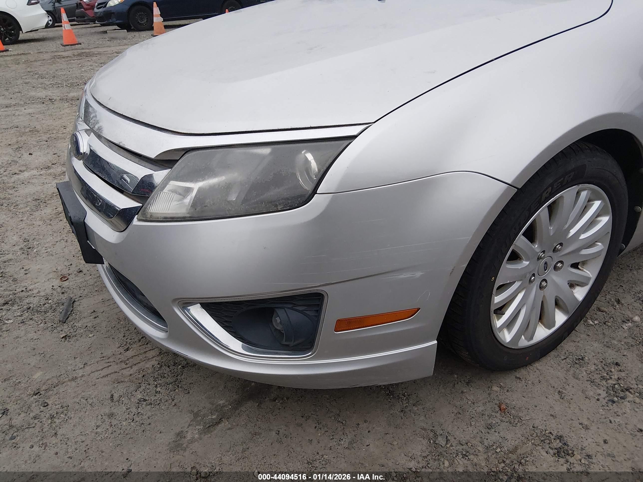 2010 Ford Fusion Hybrid   Silver vin: 3FADP0L34AR144693