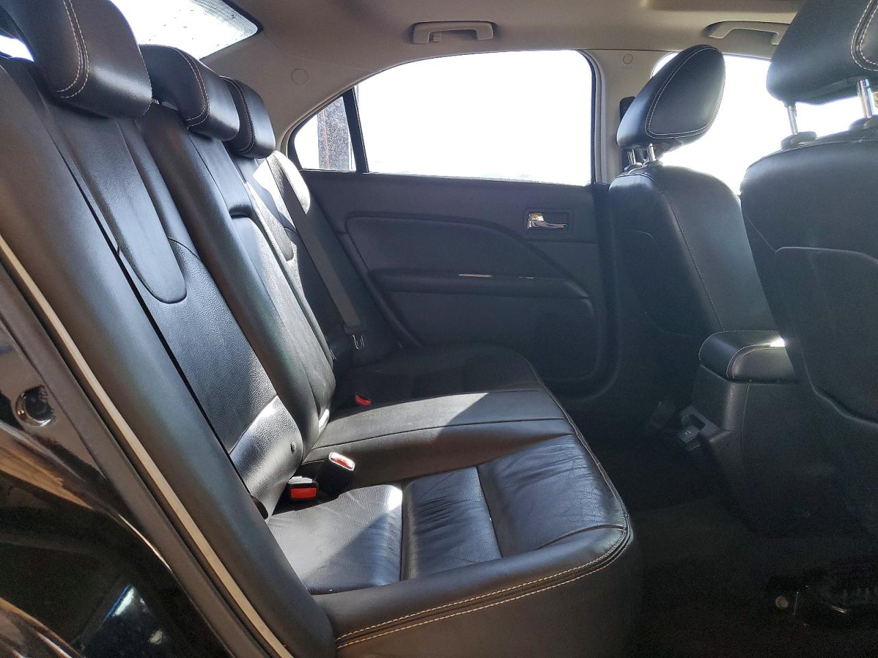 2010 Ford Fusion Hybrid Черный vin: 3FADP0L34AR160439