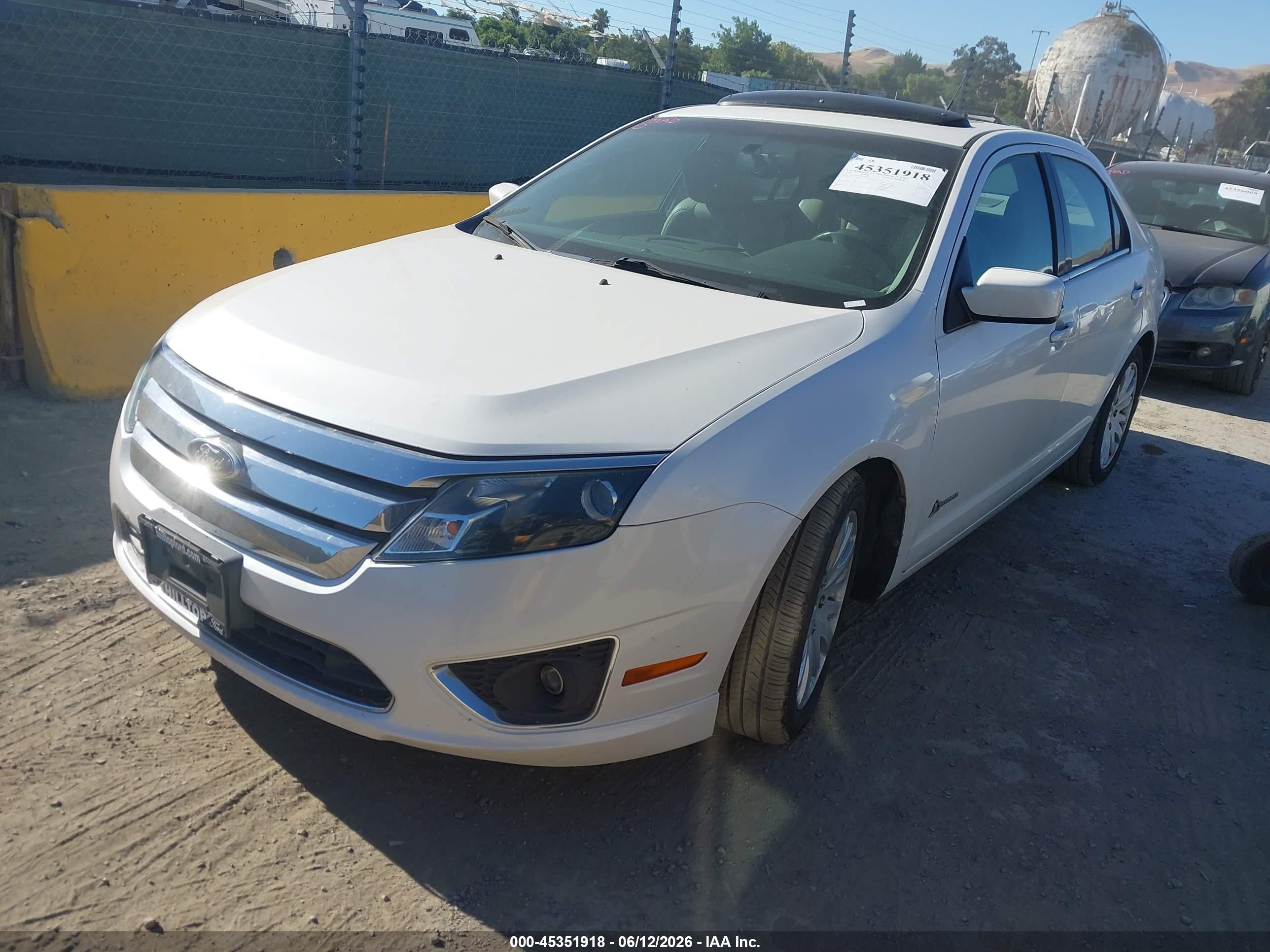 2010 Ford Fusion Hybrid White vin: 3FADP0L34AR275123