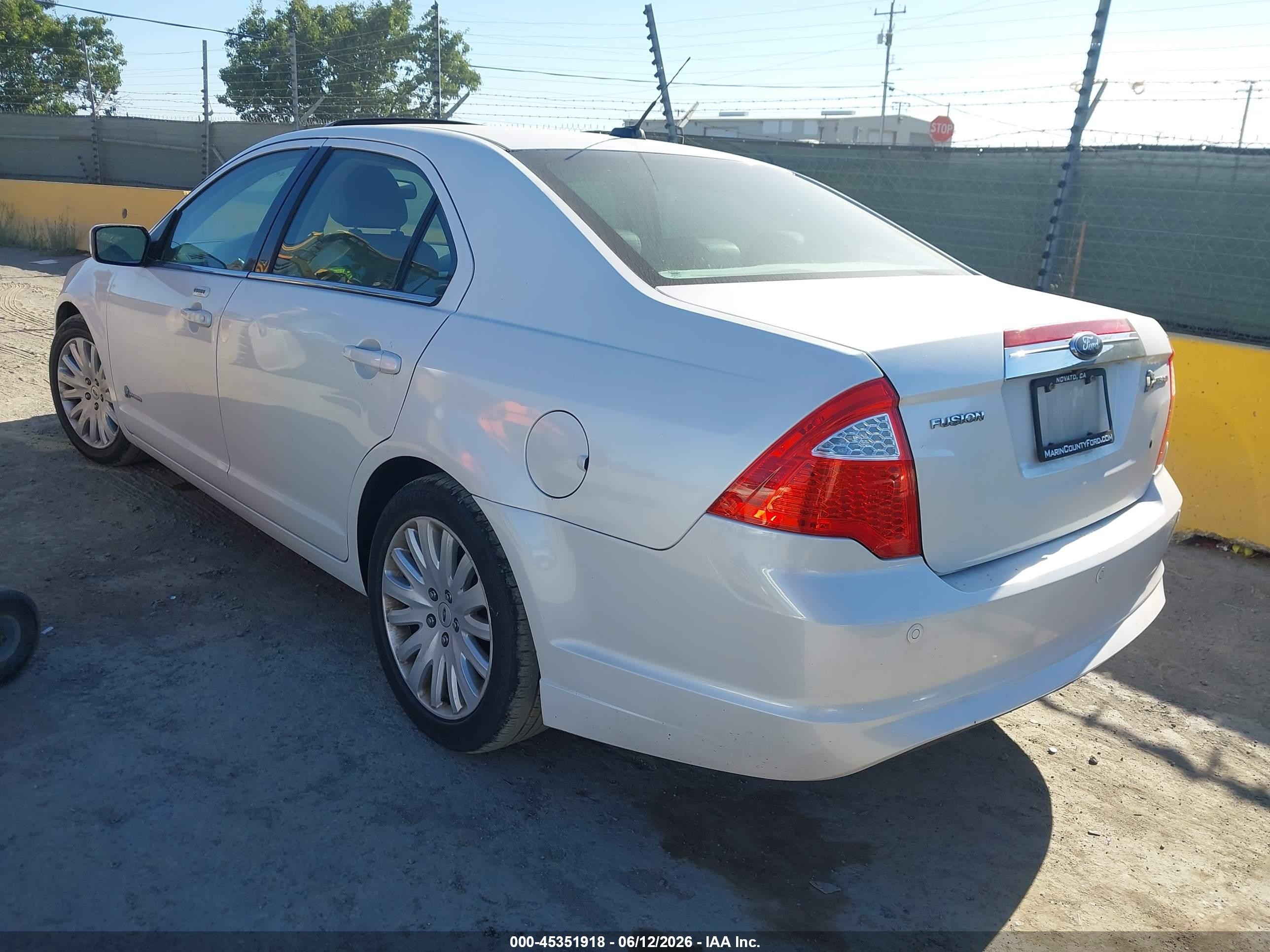 2010 Ford Fusion Hybrid White vin: 3FADP0L34AR275123