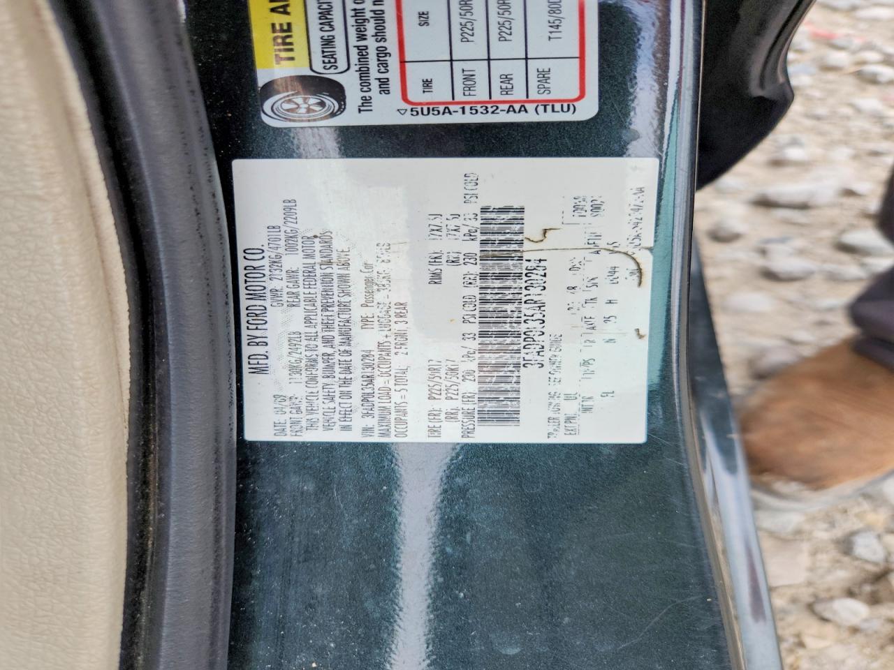 2010 Ford Fusion Hybrid Black vin: 3FADP0L35AR130284