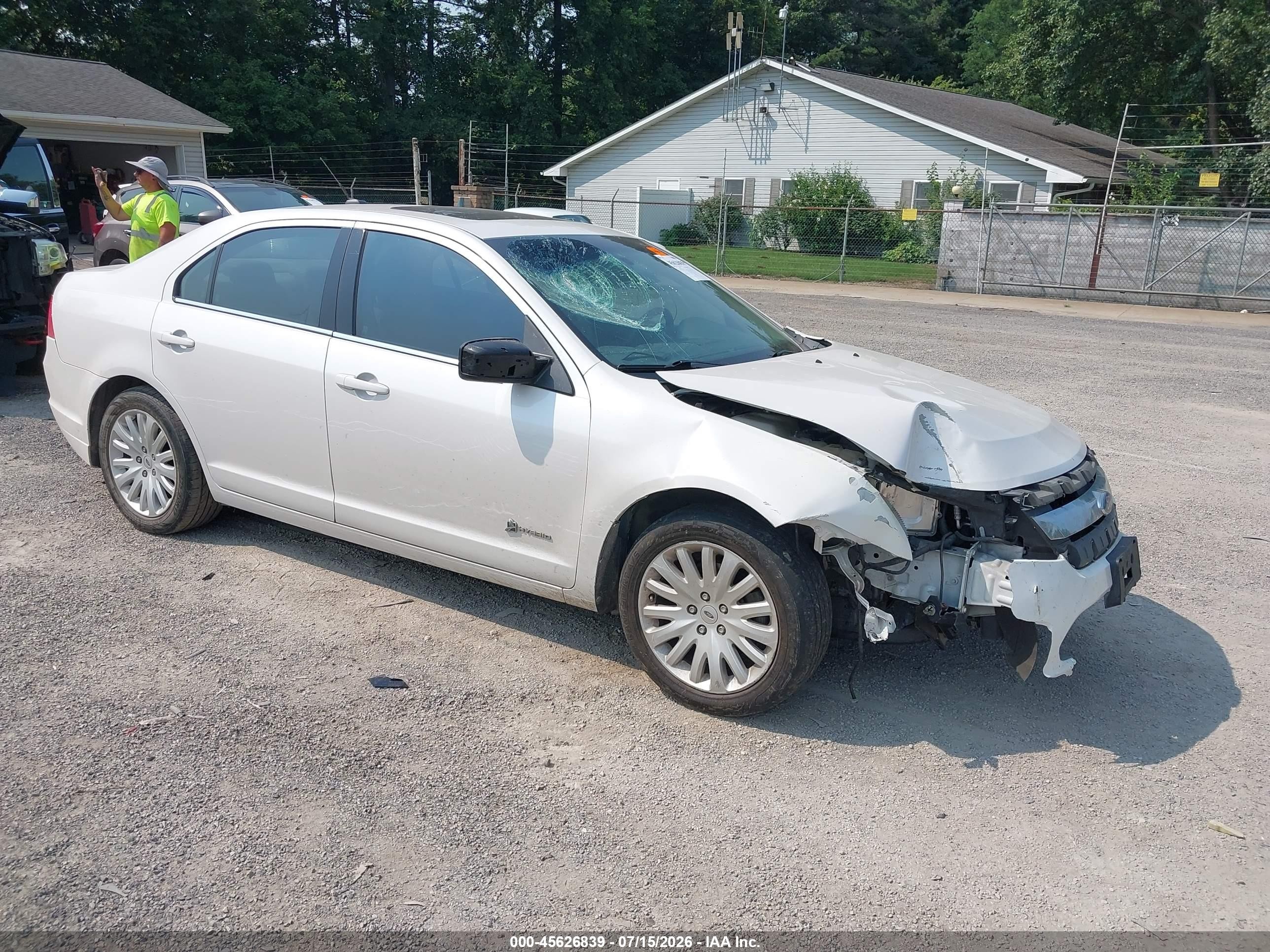 2010 Ford Fusion Hybrid   White vin: 3FADP0L35AR133055