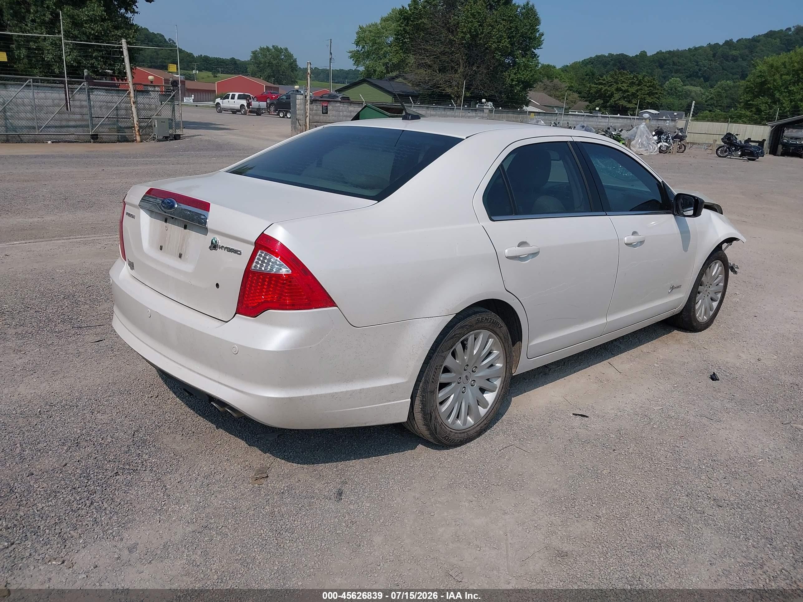 2010 Ford Fusion Hybrid   White vin: 3FADP0L35AR133055