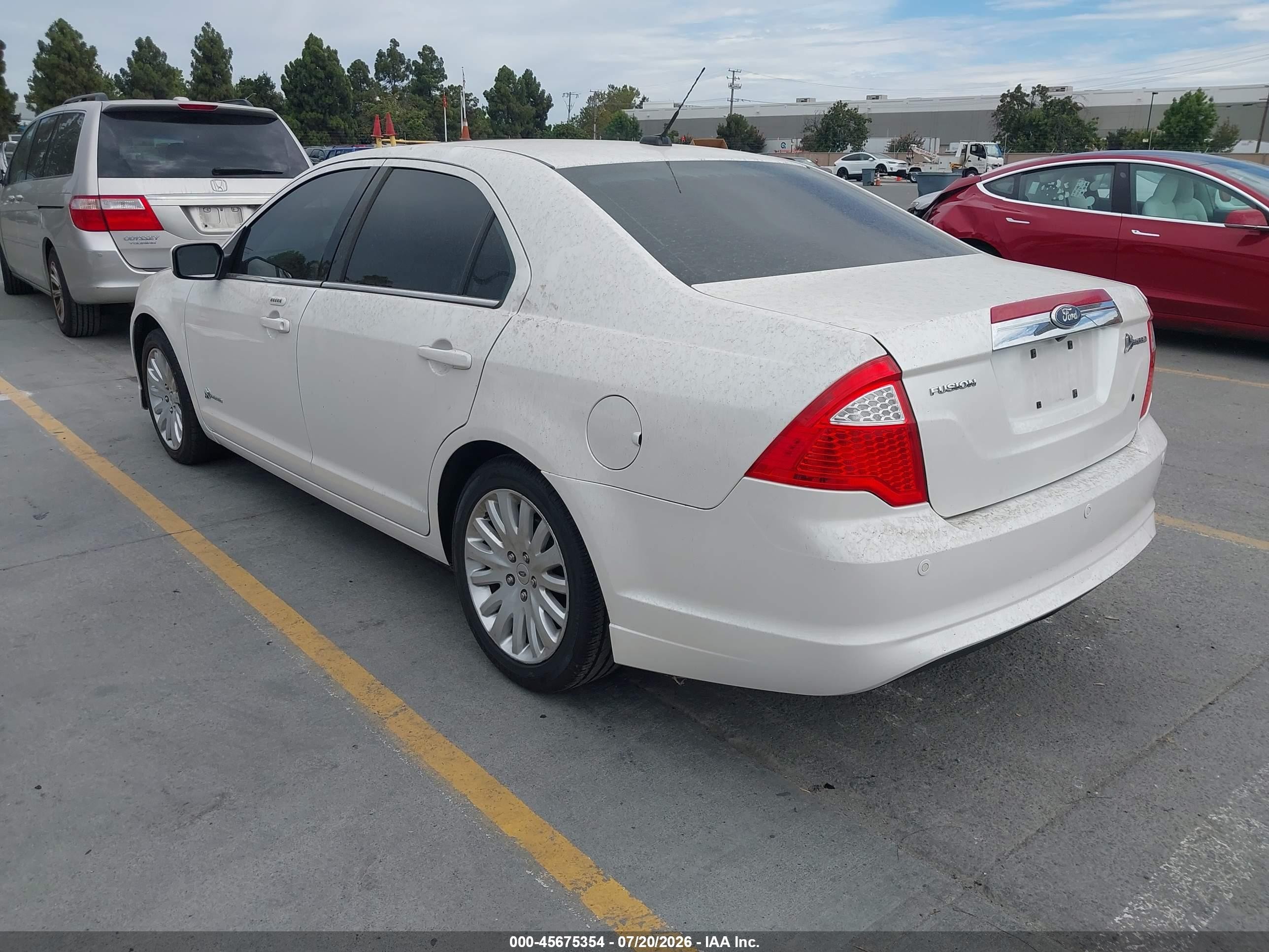 2010 Ford Fusion Hybrid   White vin: 3FADP0L35AR268987