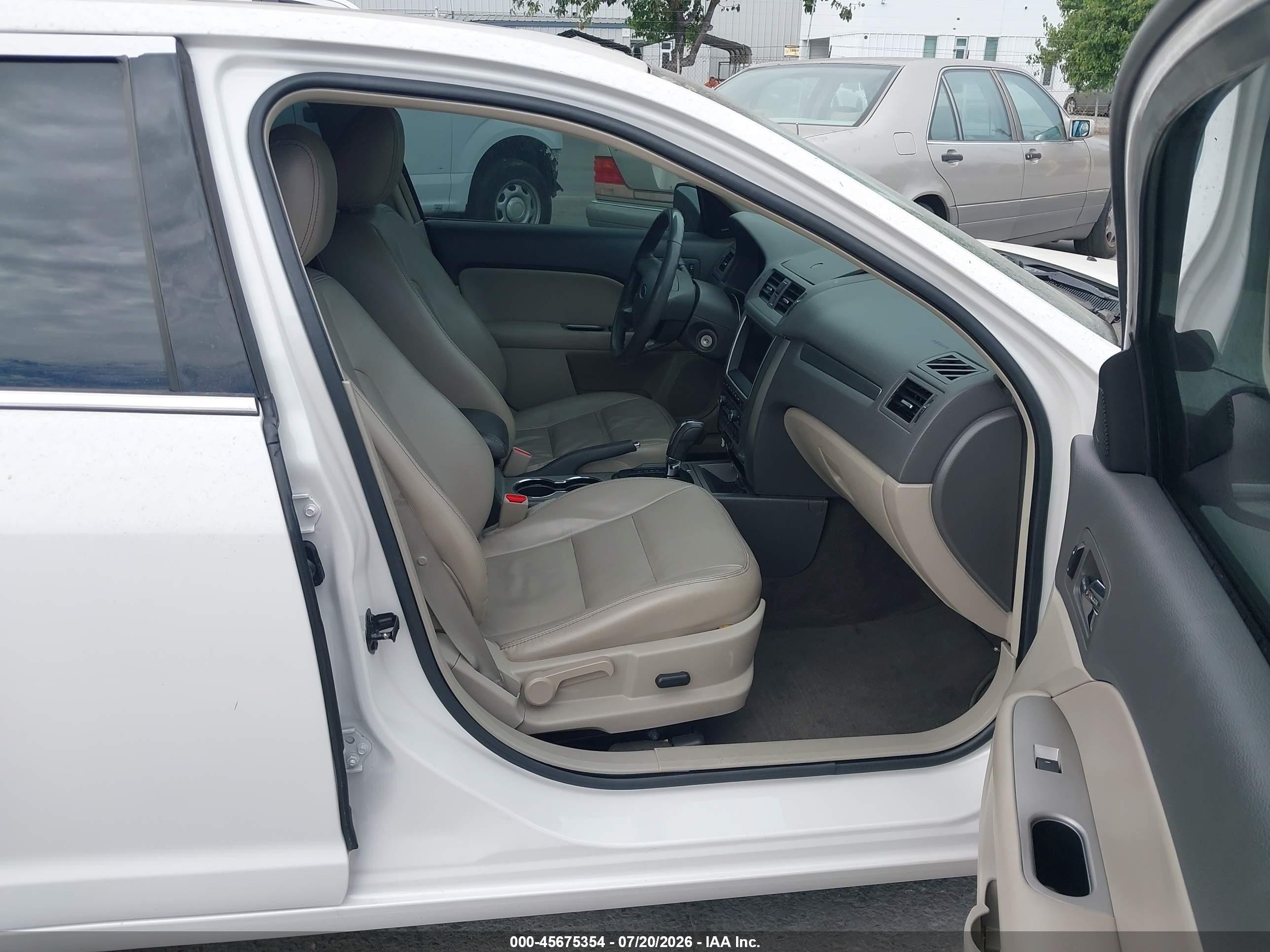 2010 Ford Fusion Hybrid   White vin: 3FADP0L35AR268987