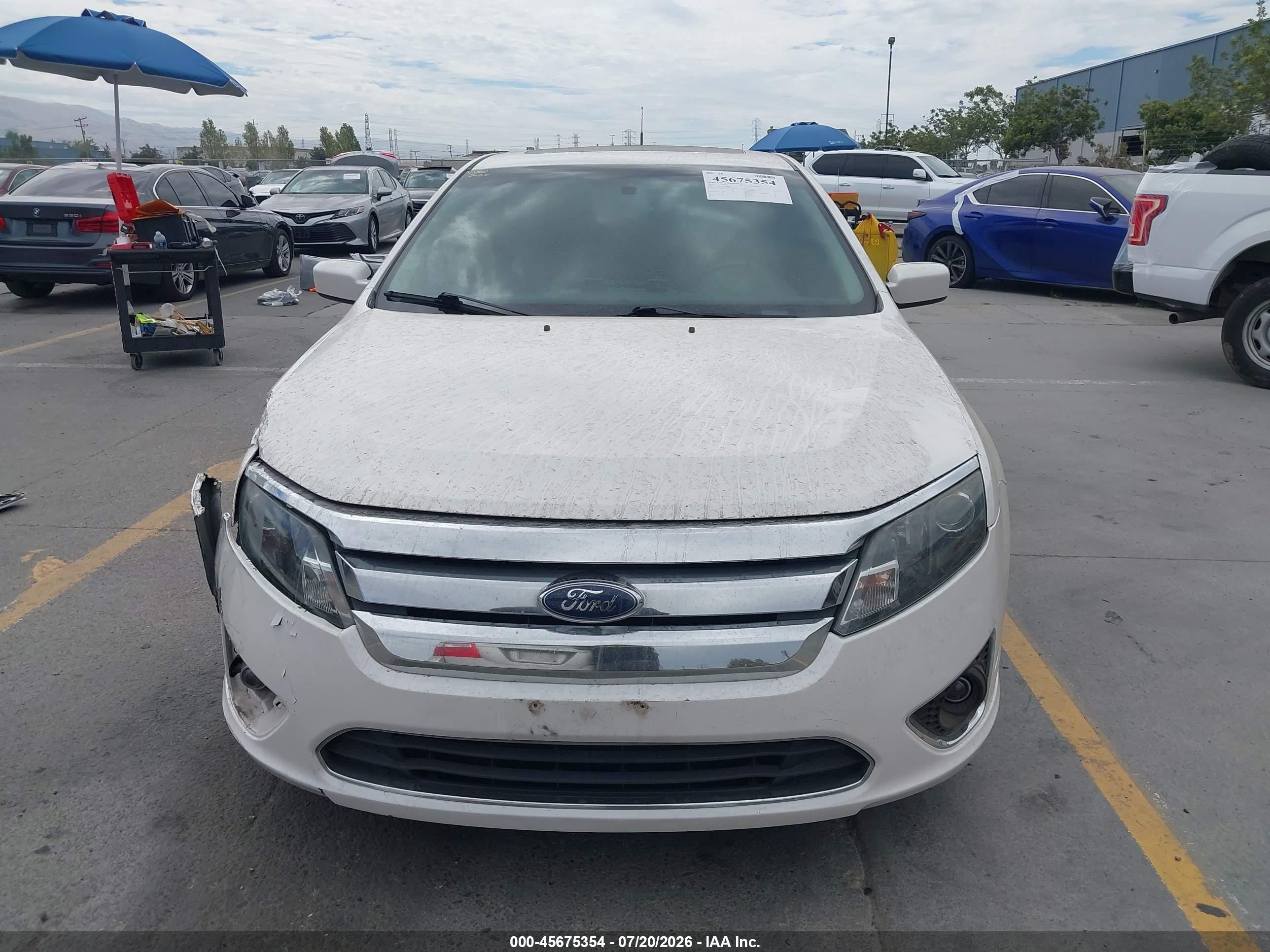 2010 Ford Fusion Hybrid   White vin: 3FADP0L35AR268987