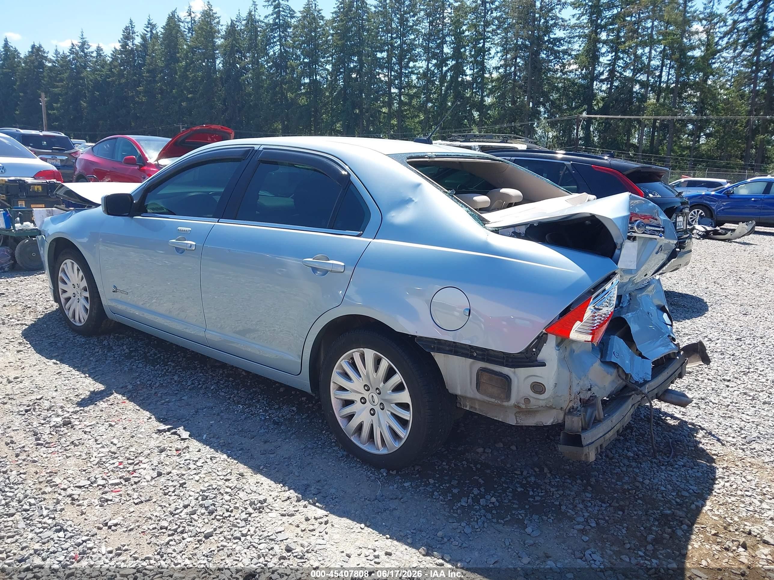 2010 Ford Fusion Hybrid   Light Blue vin: 3FADP0L35AR418905