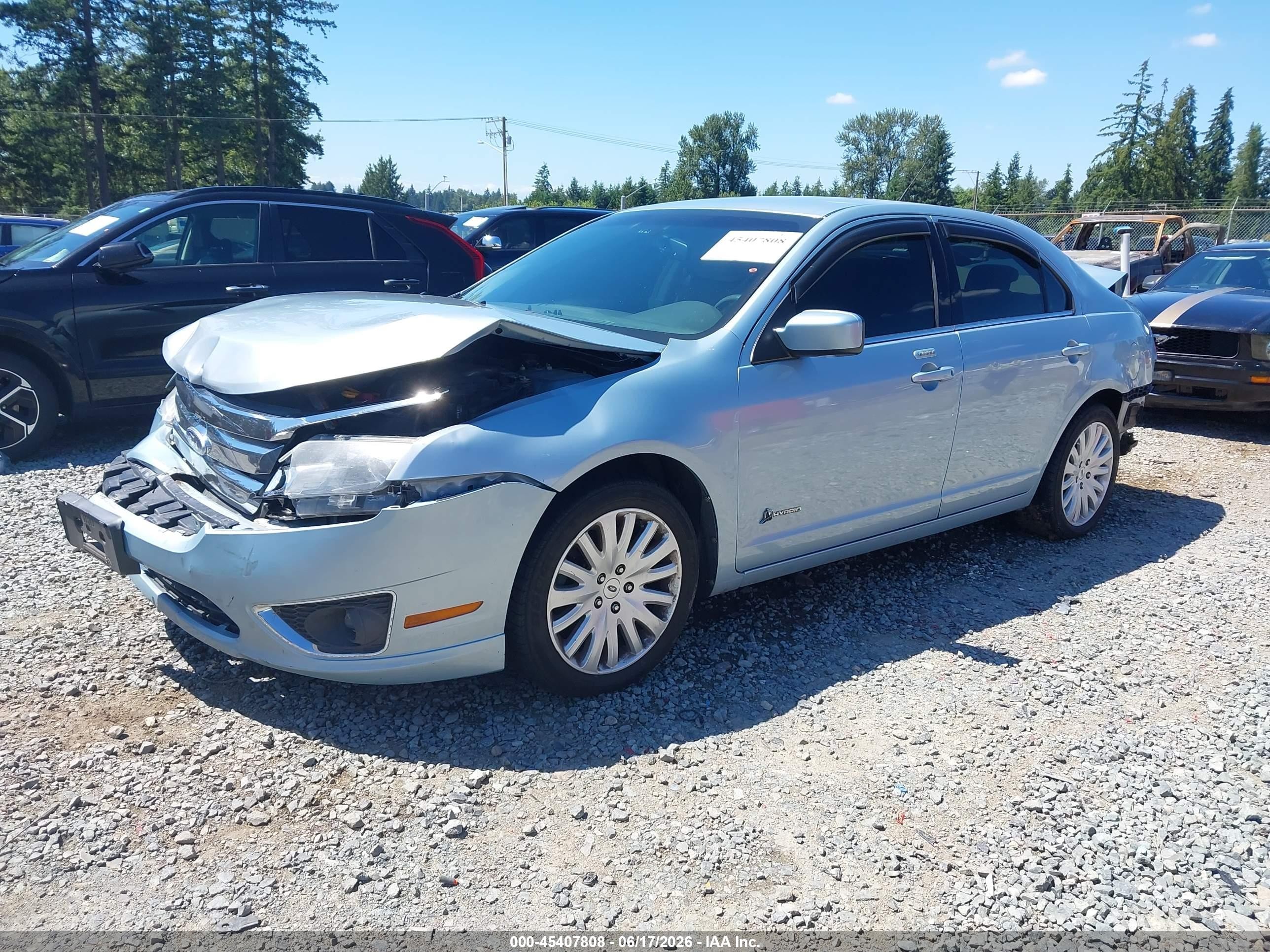 2010 Ford Fusion Hybrid   Light Blue vin: 3FADP0L35AR418905