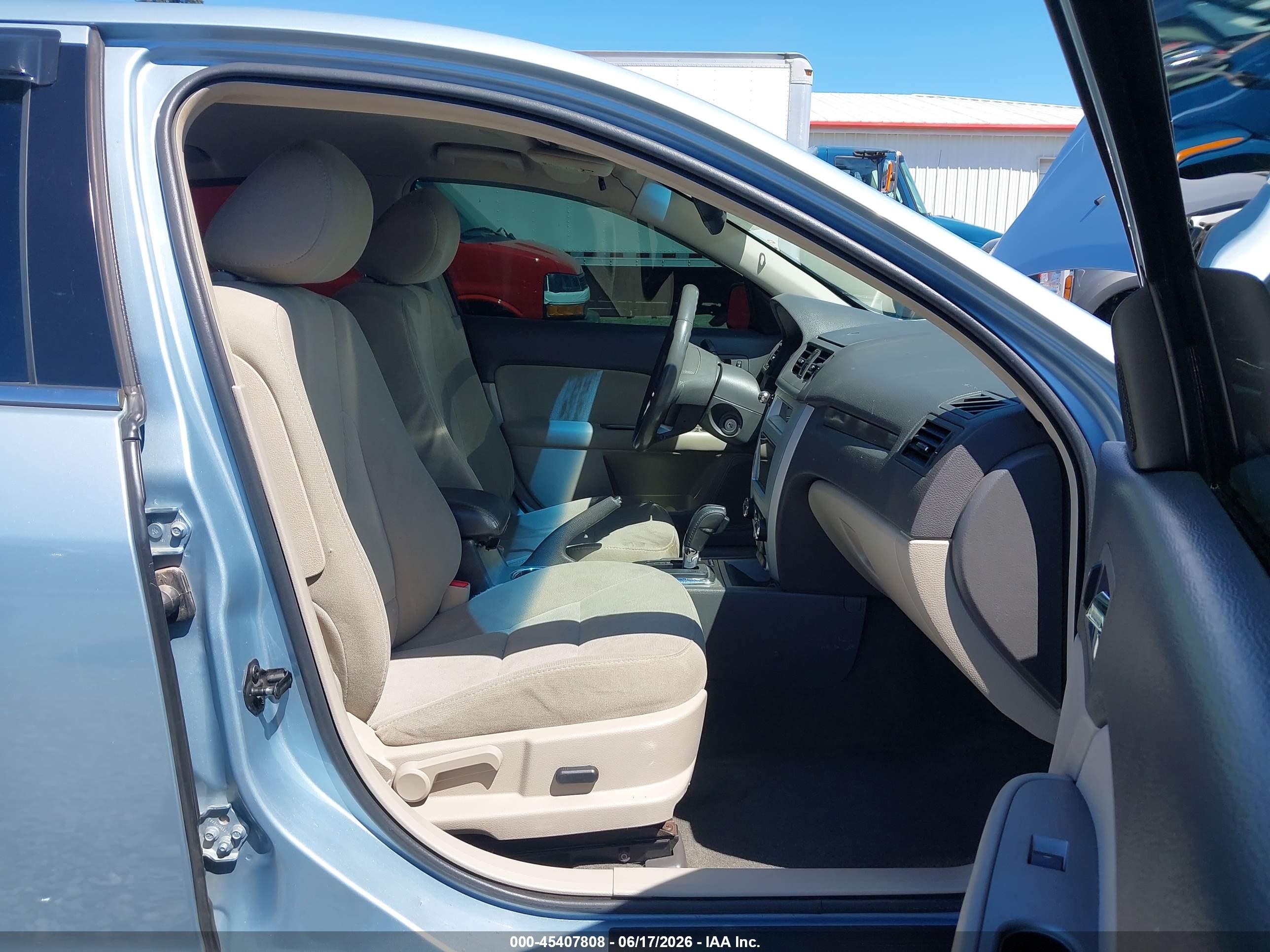 2010 Ford Fusion Hybrid   Light Blue vin: 3FADP0L35AR418905