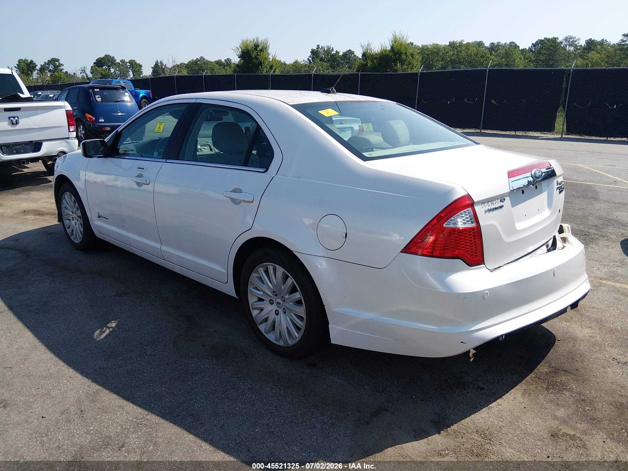 2011 Ford Fusion Hybrid   White vin: 3FADP0L35BR102955