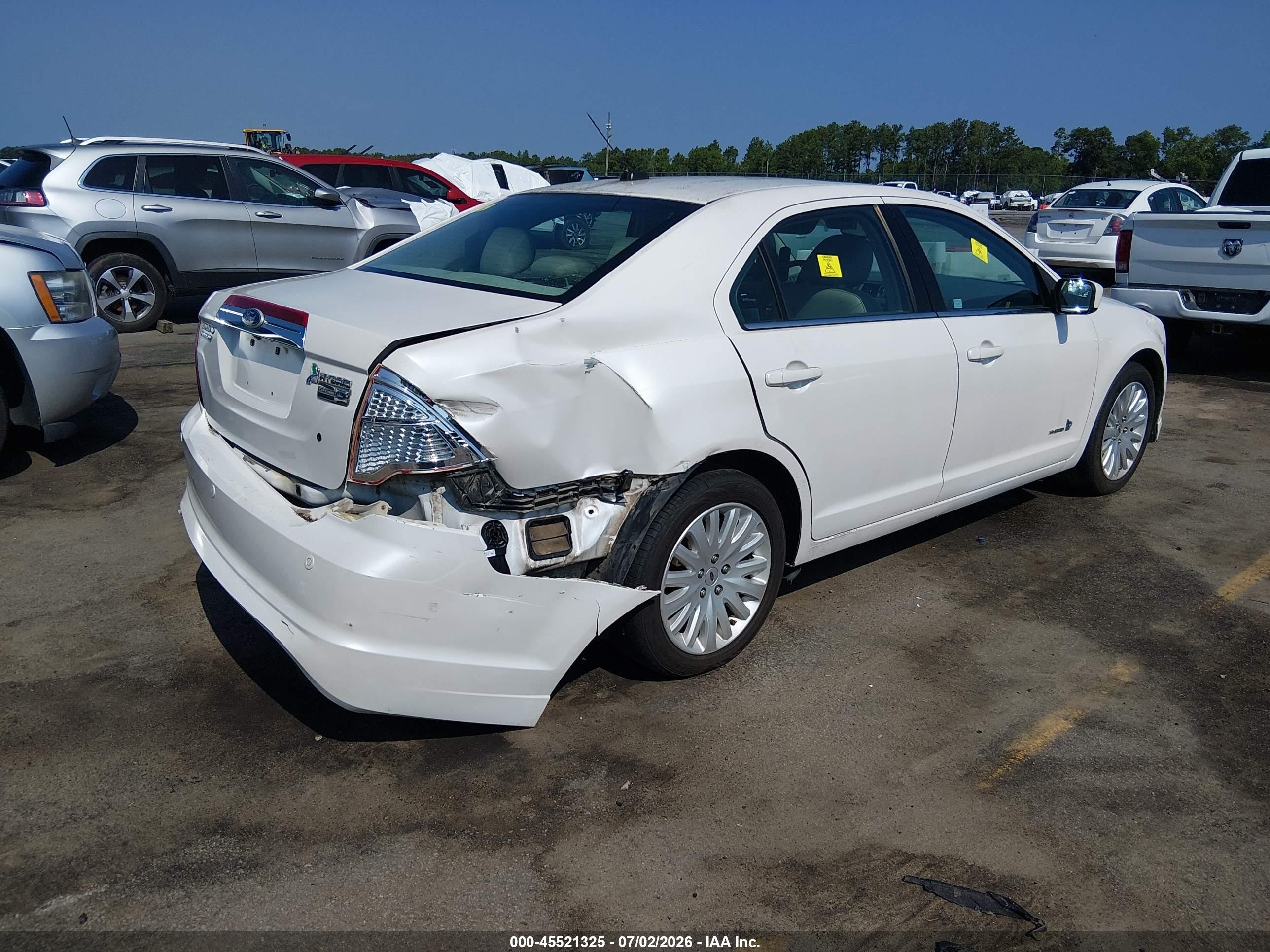2011 Ford Fusion Hybrid   White vin: 3FADP0L35BR102955