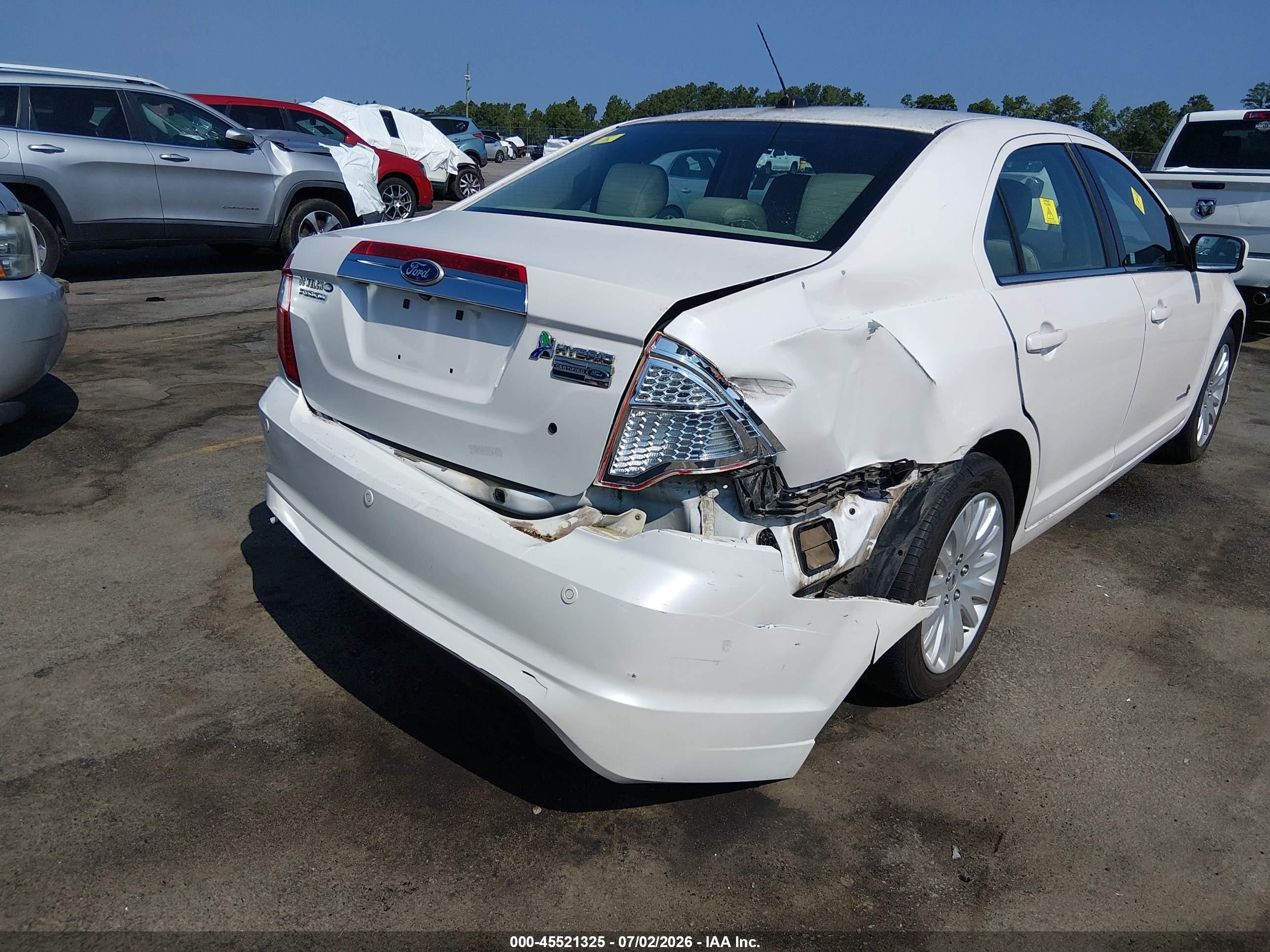 2011 Ford Fusion Hybrid   White vin: 3FADP0L35BR102955